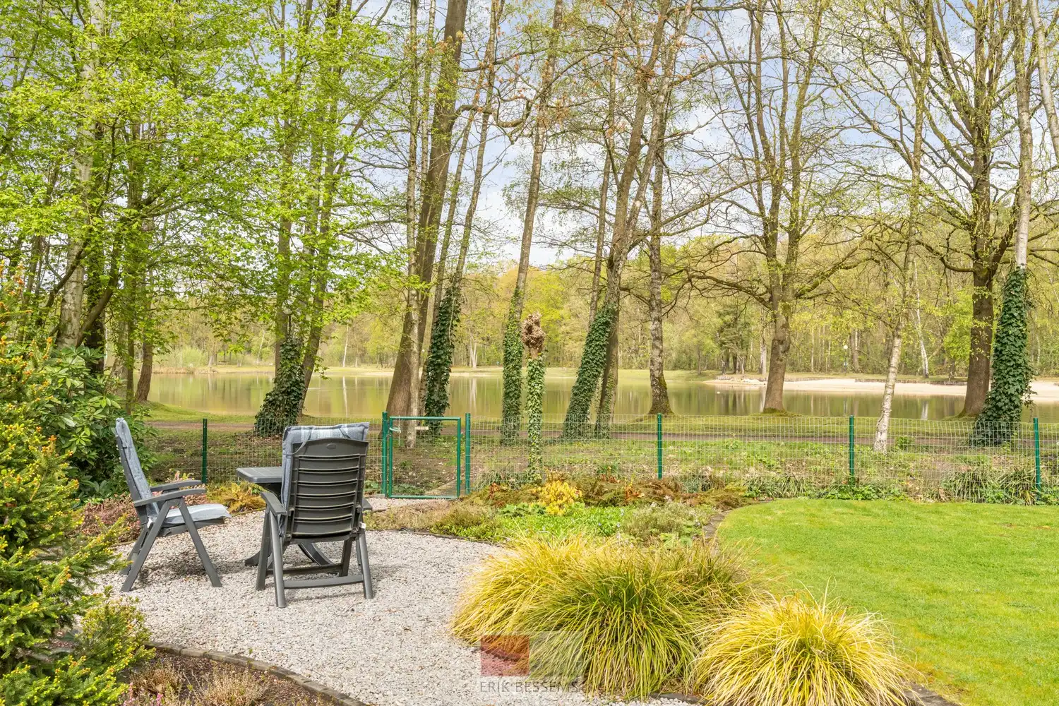 Prachtige, gelijkvloerse vakantiewoning op een toplocatie, vlak bij de grote vijver van de Sonnevijver. foto 18