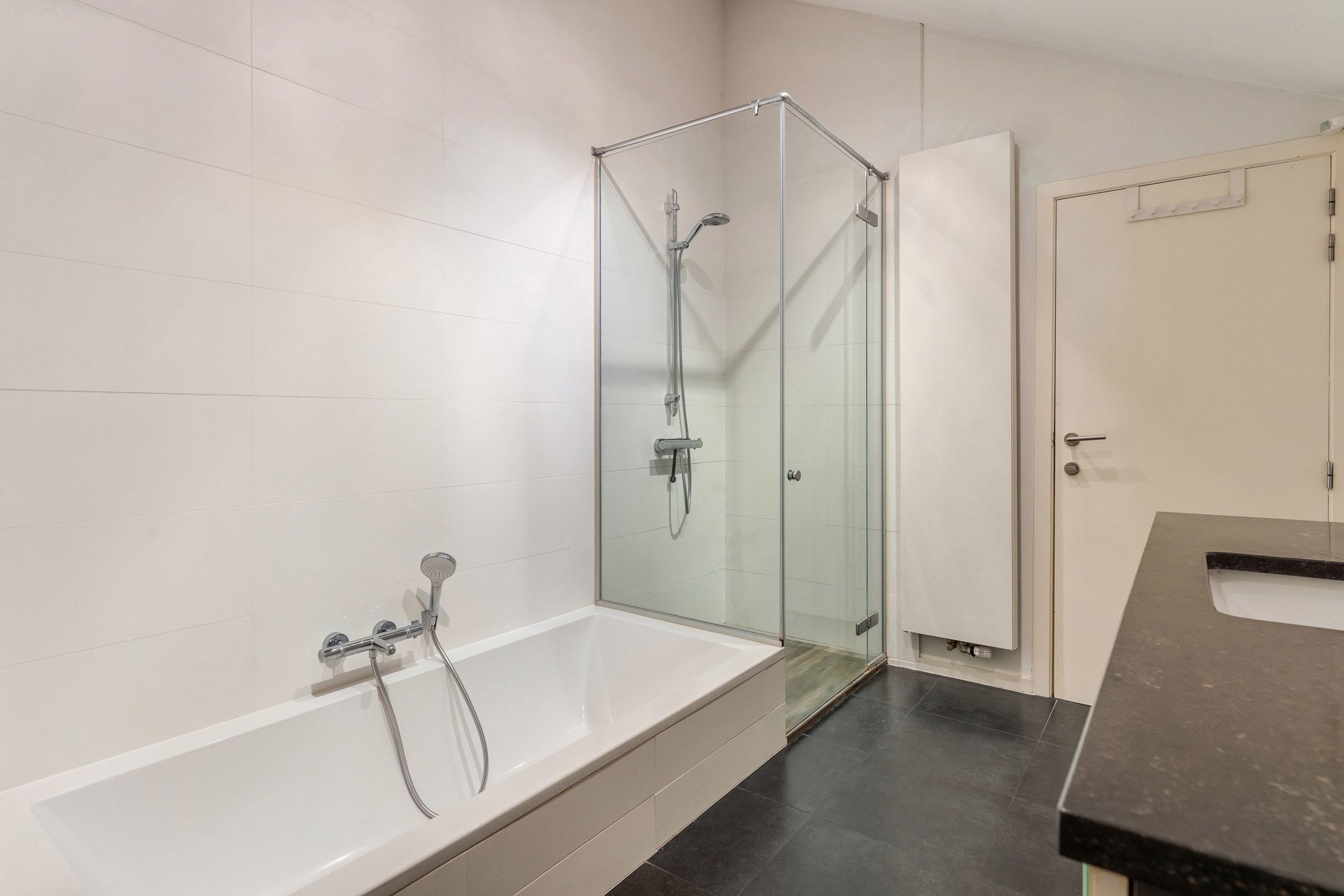 Eigentijdse architectuur en moderne luxe in Hees foto 17
