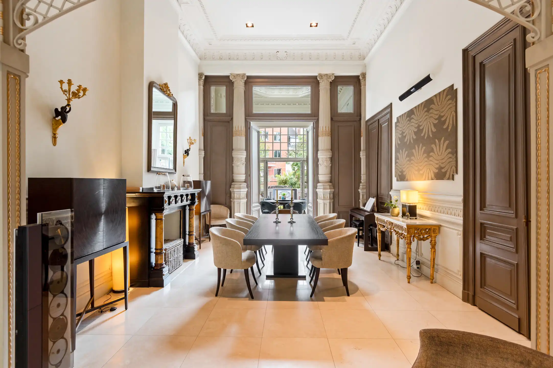 ANTWERPEN - Exclusieve herenwoning met tuin foto 3