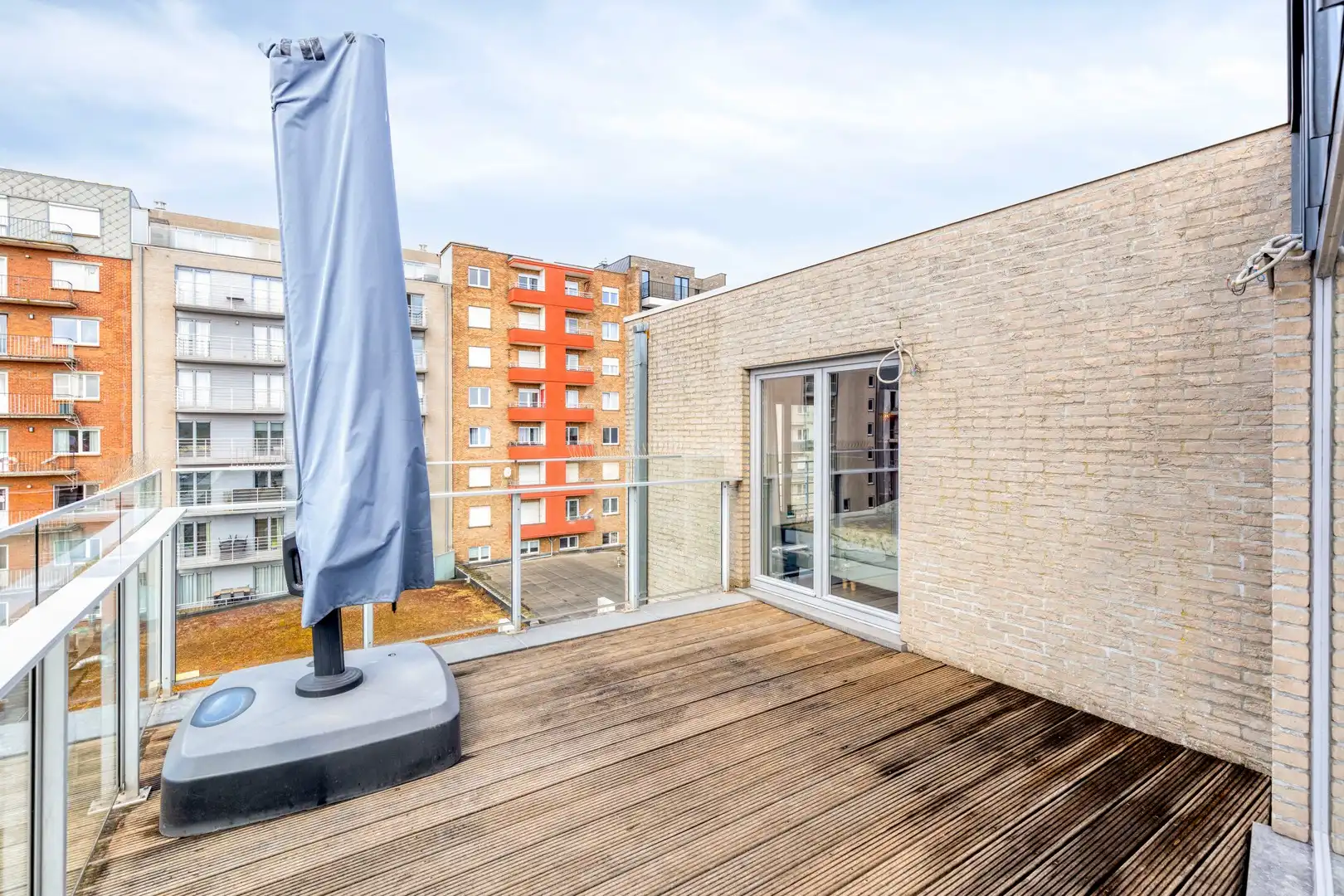 Zongericht Penthouse met zeer ruim terras foto 43