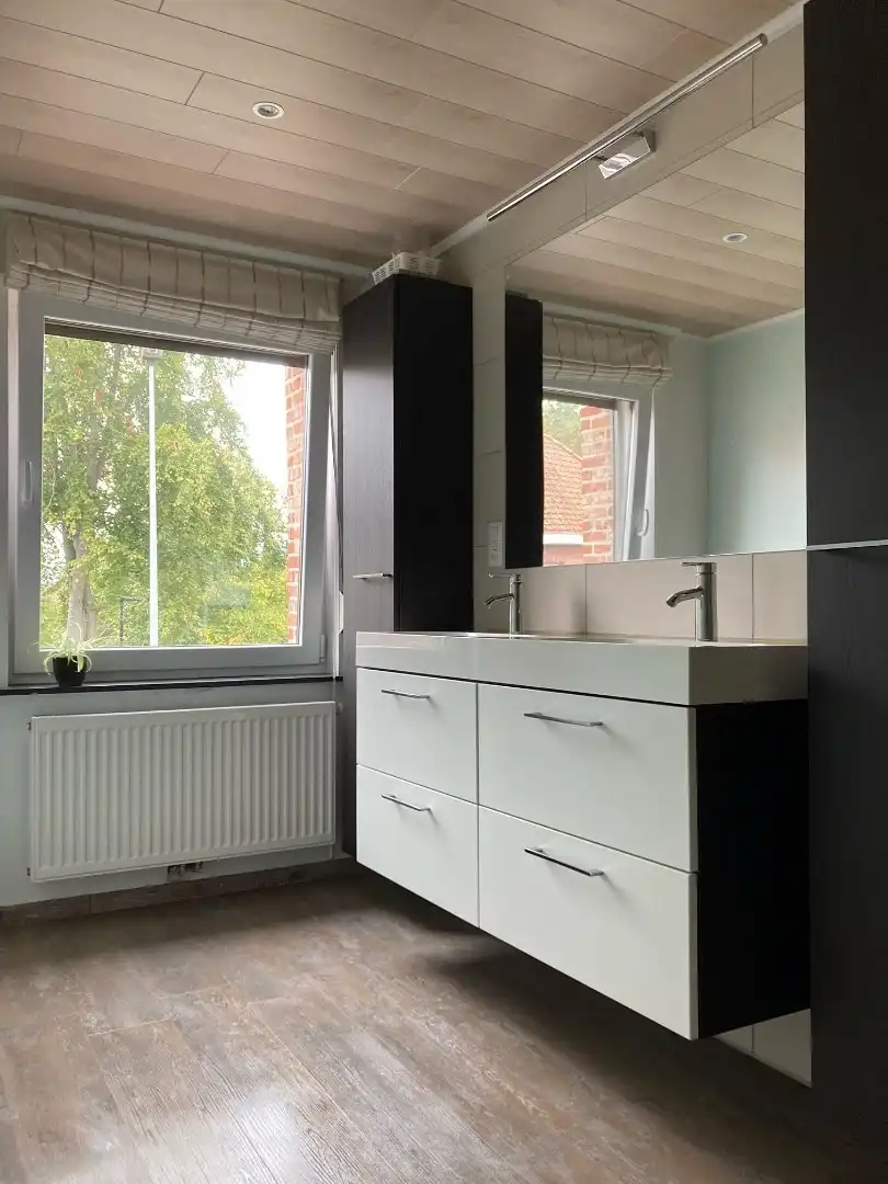 Hedendaagse woning met tuin en 3 slaapkamers op centrum-ligging. foto 9