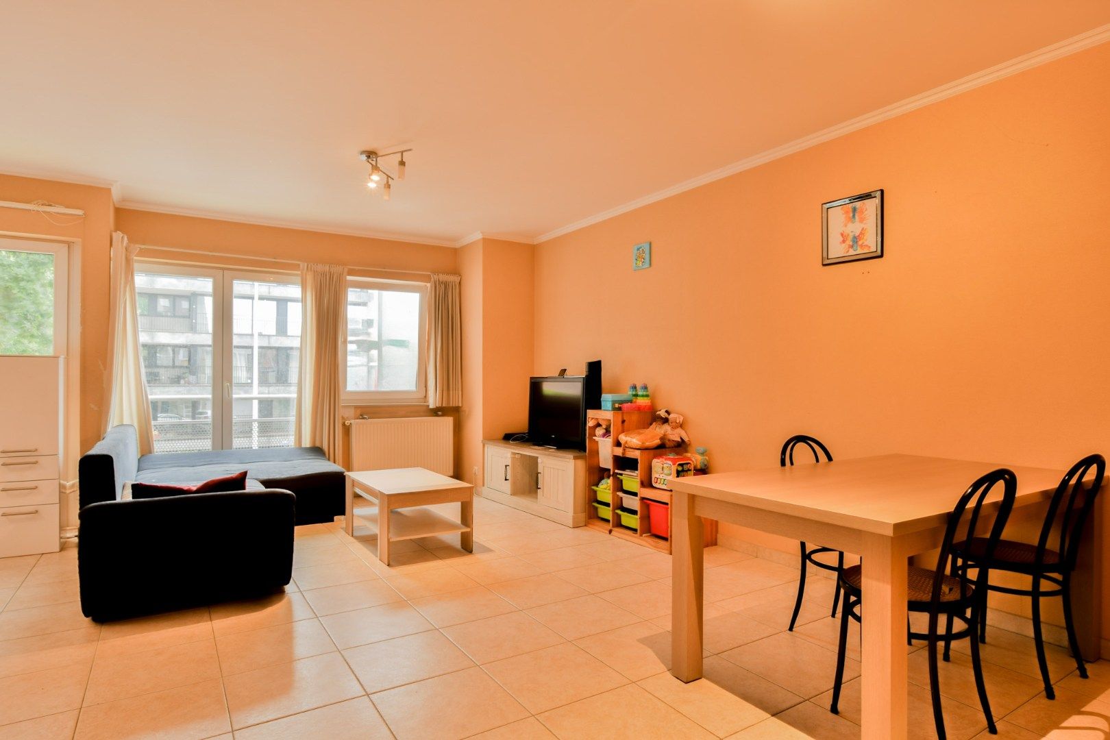 Gezellig appartement met 2 slaapkamers in Sint-Kruis foto 2