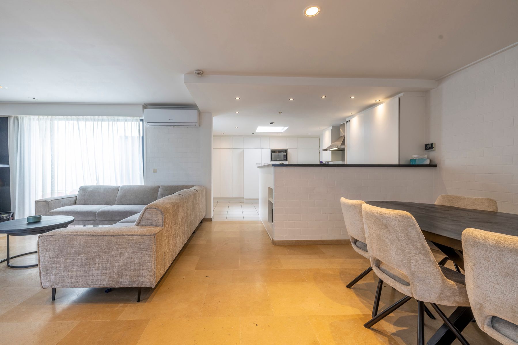 Woning met 3 slaapkamers, tuin en polyvalente ruimte te koop foto 5