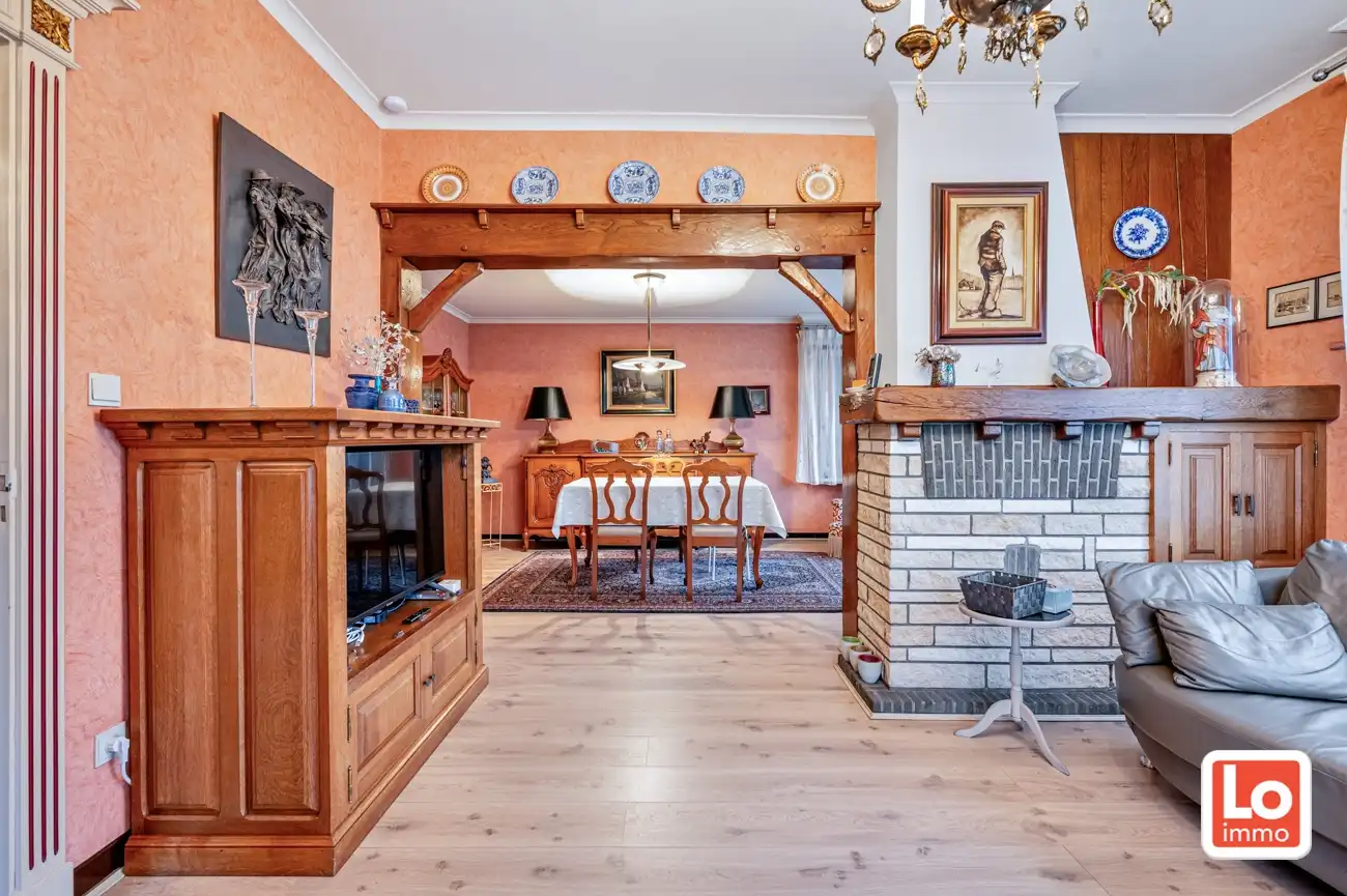 VERKOCHT! Te renoveren open bebouwing op een makkelijk bereikbare locatie in Beervelde. foto 5