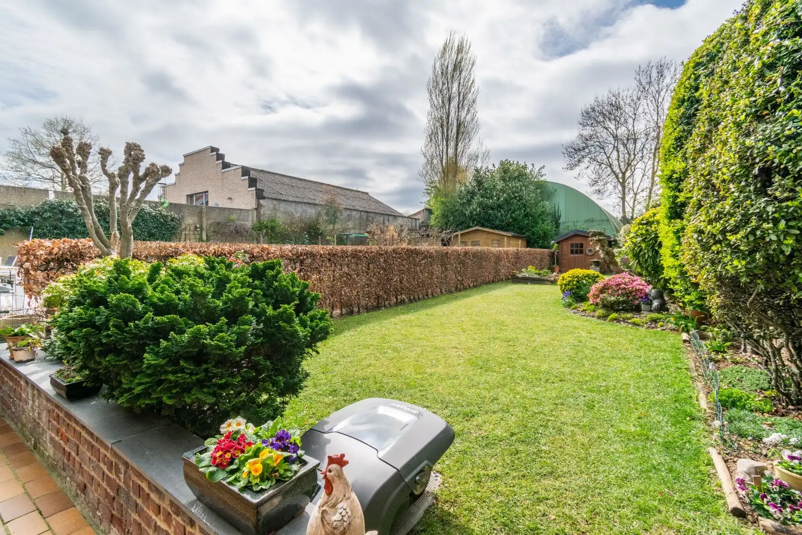 Een perfect onderhouden, degelijke bel-étage te Lot! foto 12