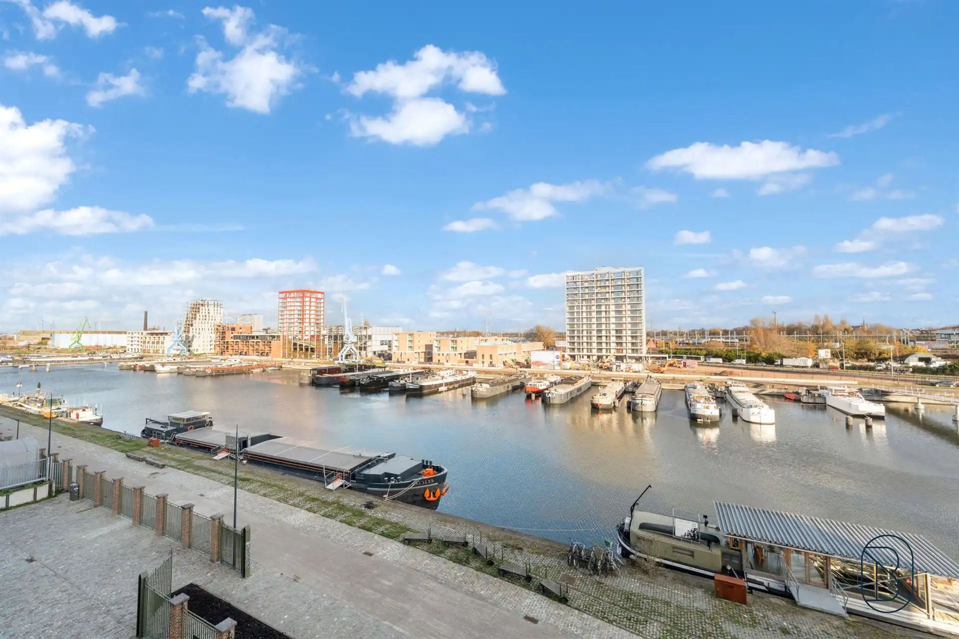 TOPGELEGEN penthouse met 2 terrassen en zicht op het Handelsdok foto 19