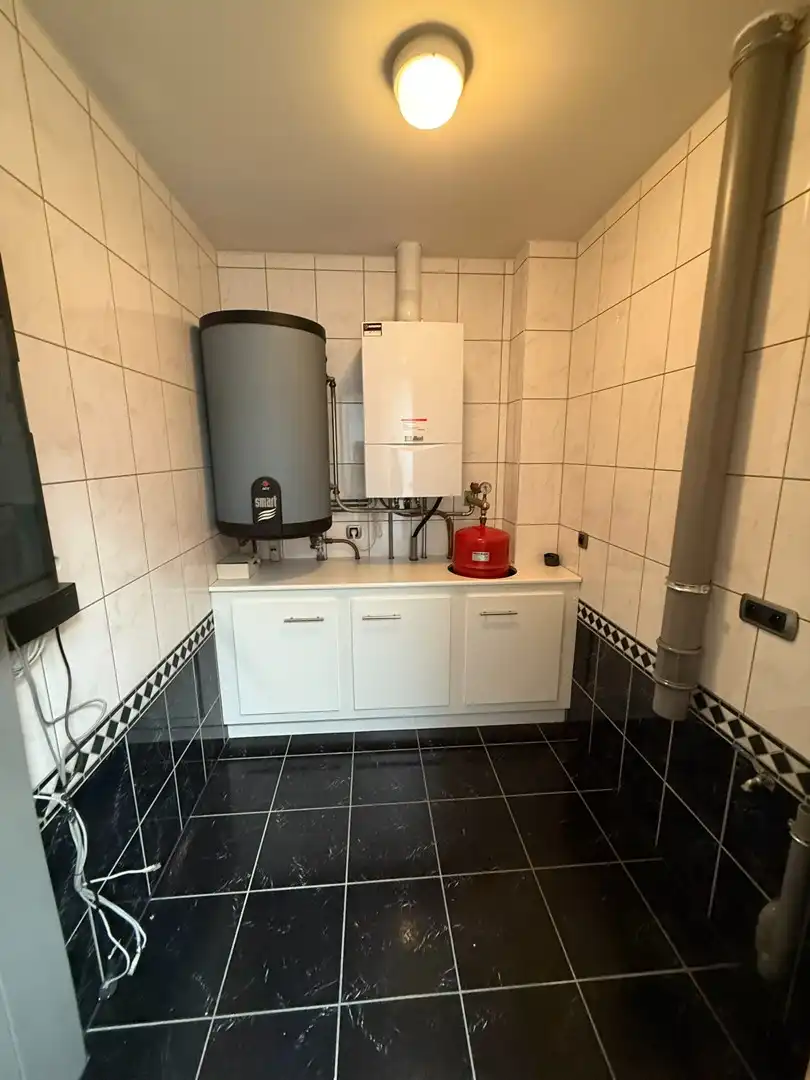 Ruim appartement met 2 slaapkamers en 2 terrassen op een vlot bereikbare locatie in Achel. foto 15