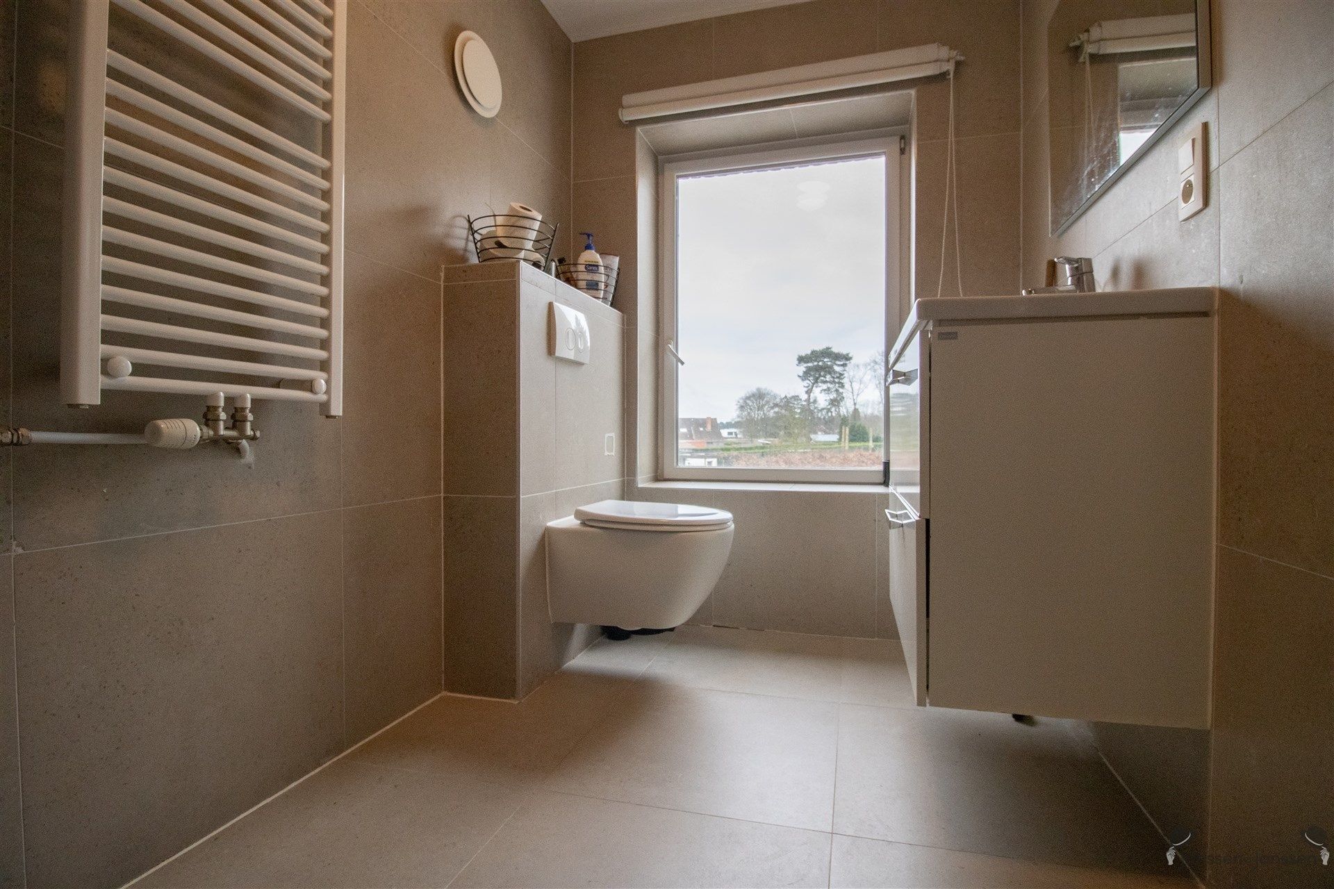 Recent gerenoveerde woning met 4 slaapkamers op 580 m².  foto 14