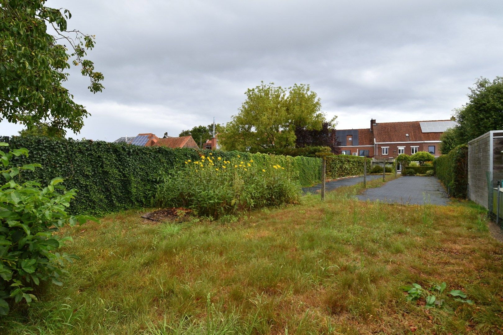 Statige rijwoning met 4 slaapkamers (mogelijkheid tot meer), garage en prachtige tuin te koop in Gullegem foto 15