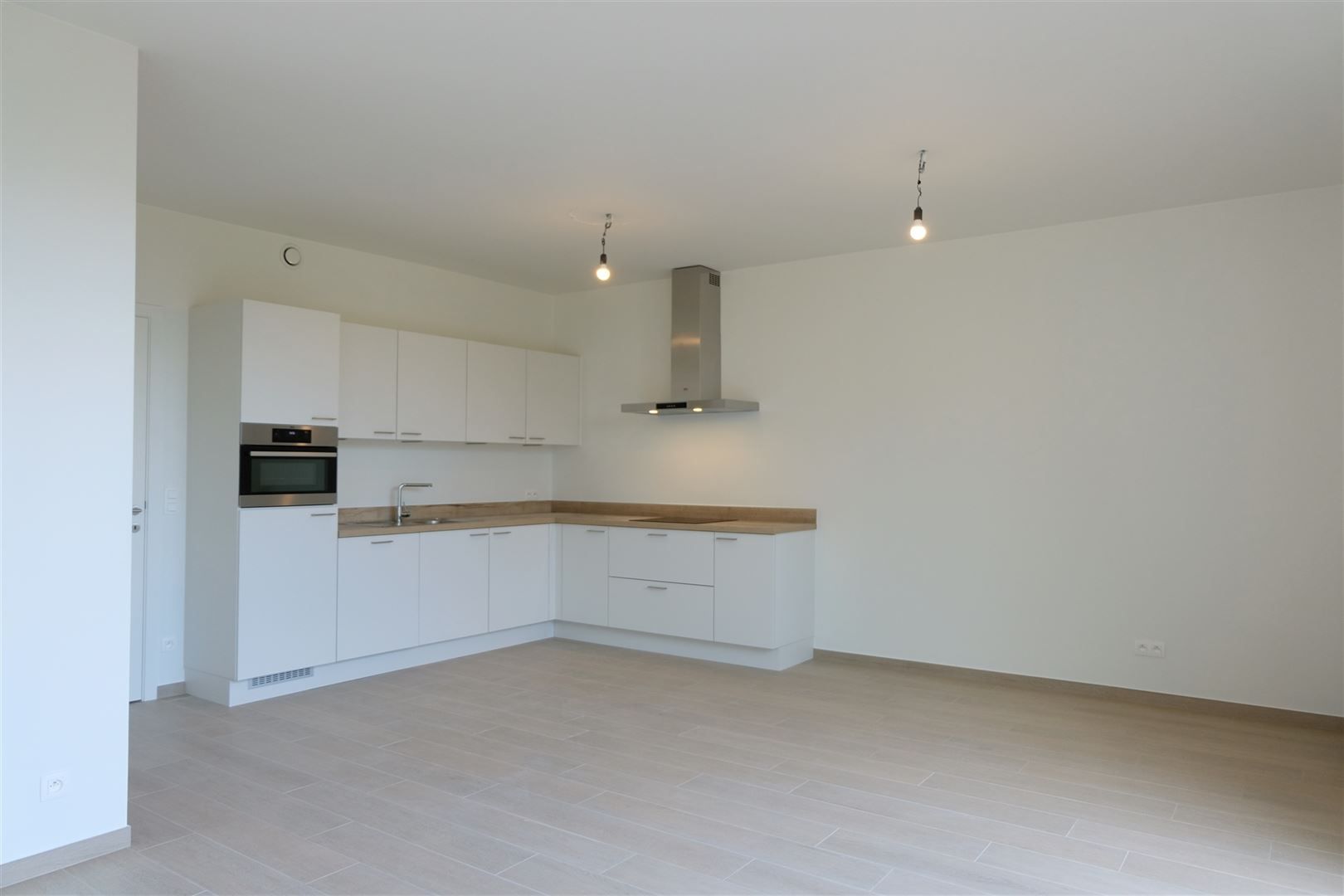 Licht nieuwbouw appartement in toffe wijk foto 4