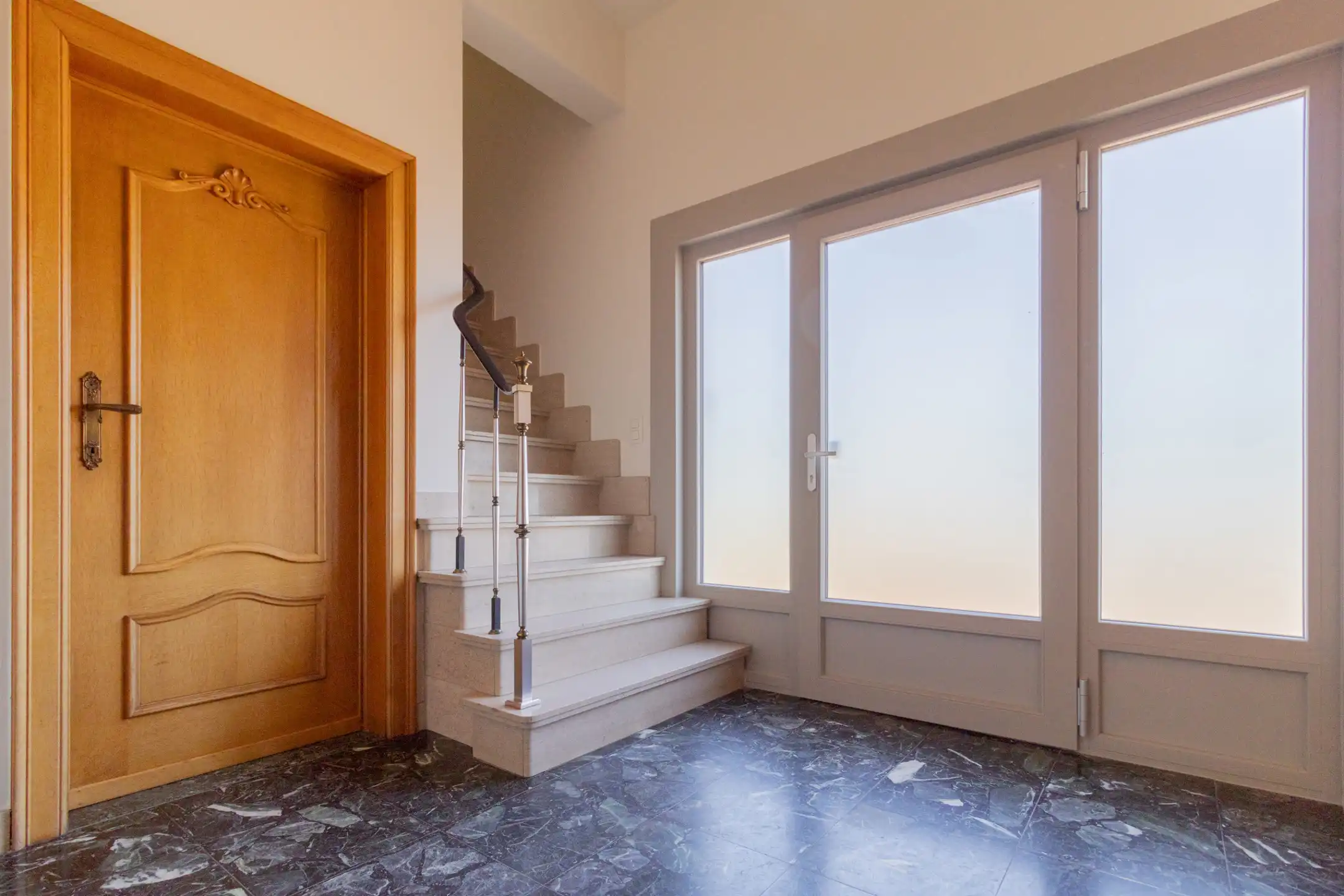 KORTENBERG- zeer ruime driegevel-woning op perceel van 11a foto 3