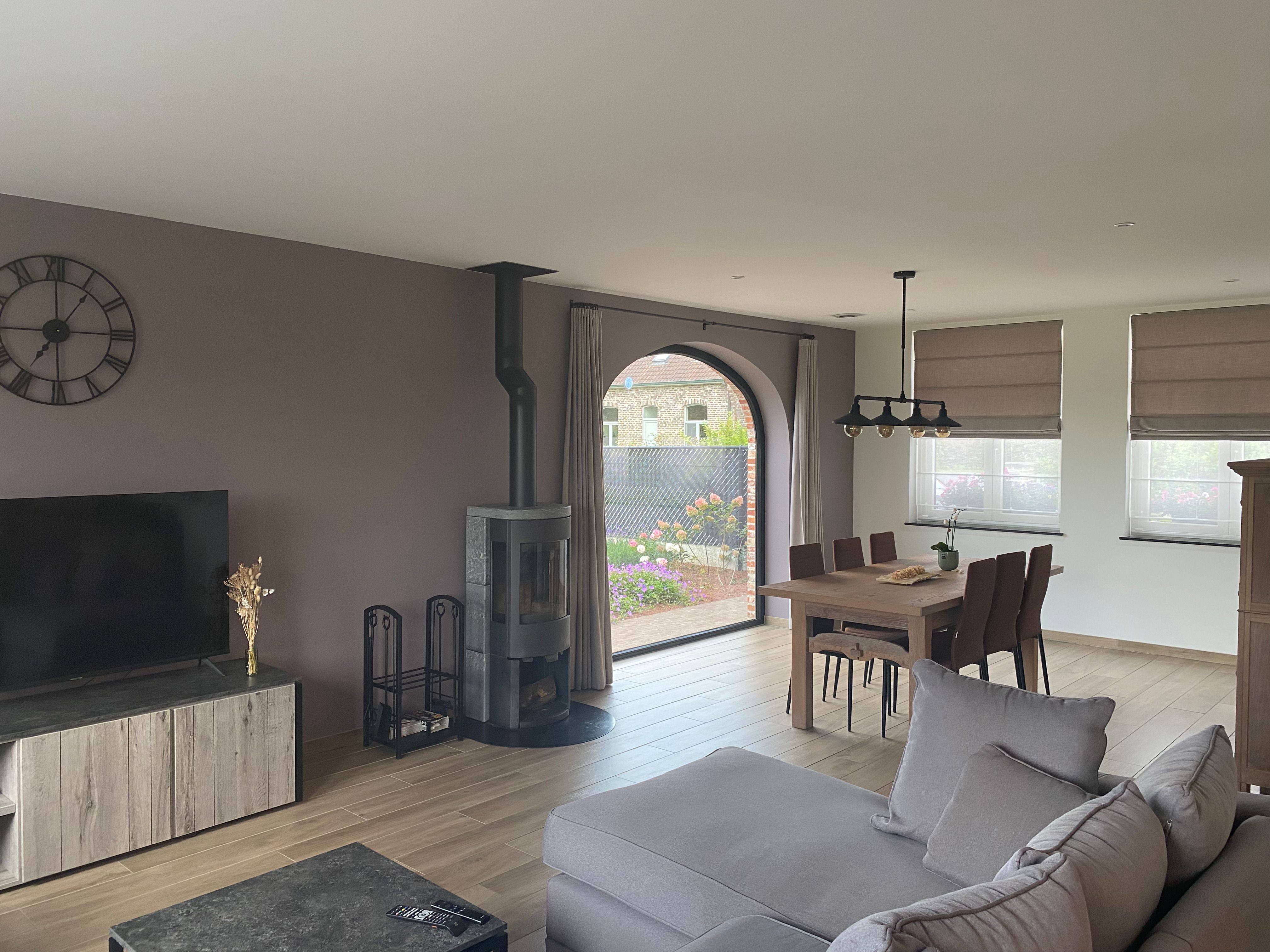 Prachtige ruime woning met garage en verzorgde grote tuin foto 3