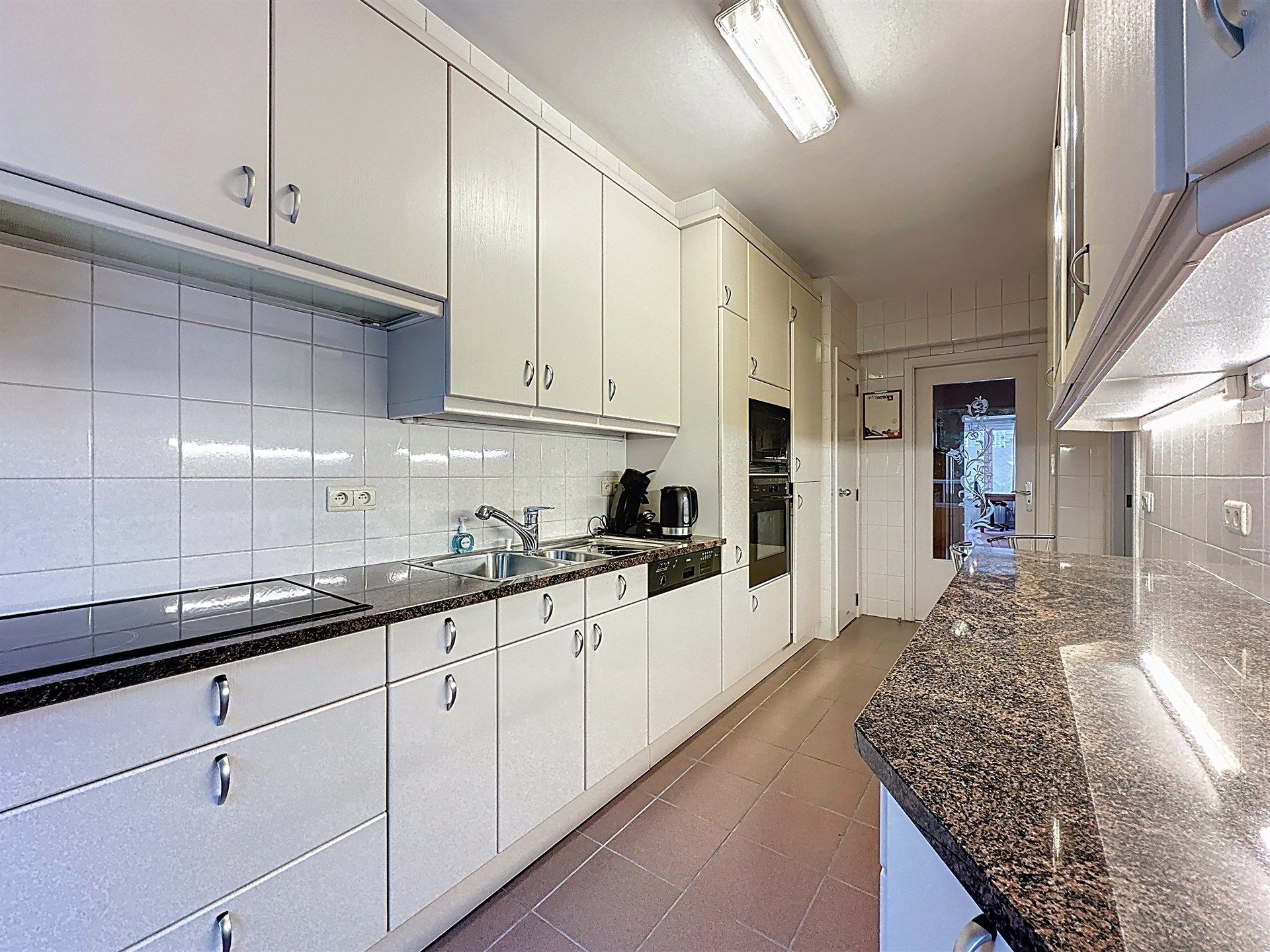 Ruim en lichtrijk 3 slpk appartement met een fantastisch uitzicht foto 4