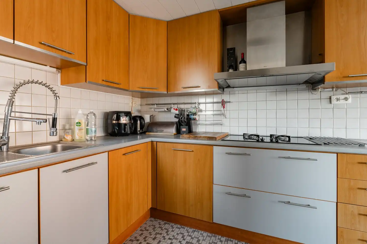 Leuke op te frissen woning 3 SLK woning in een doodlopende straat! foto 12