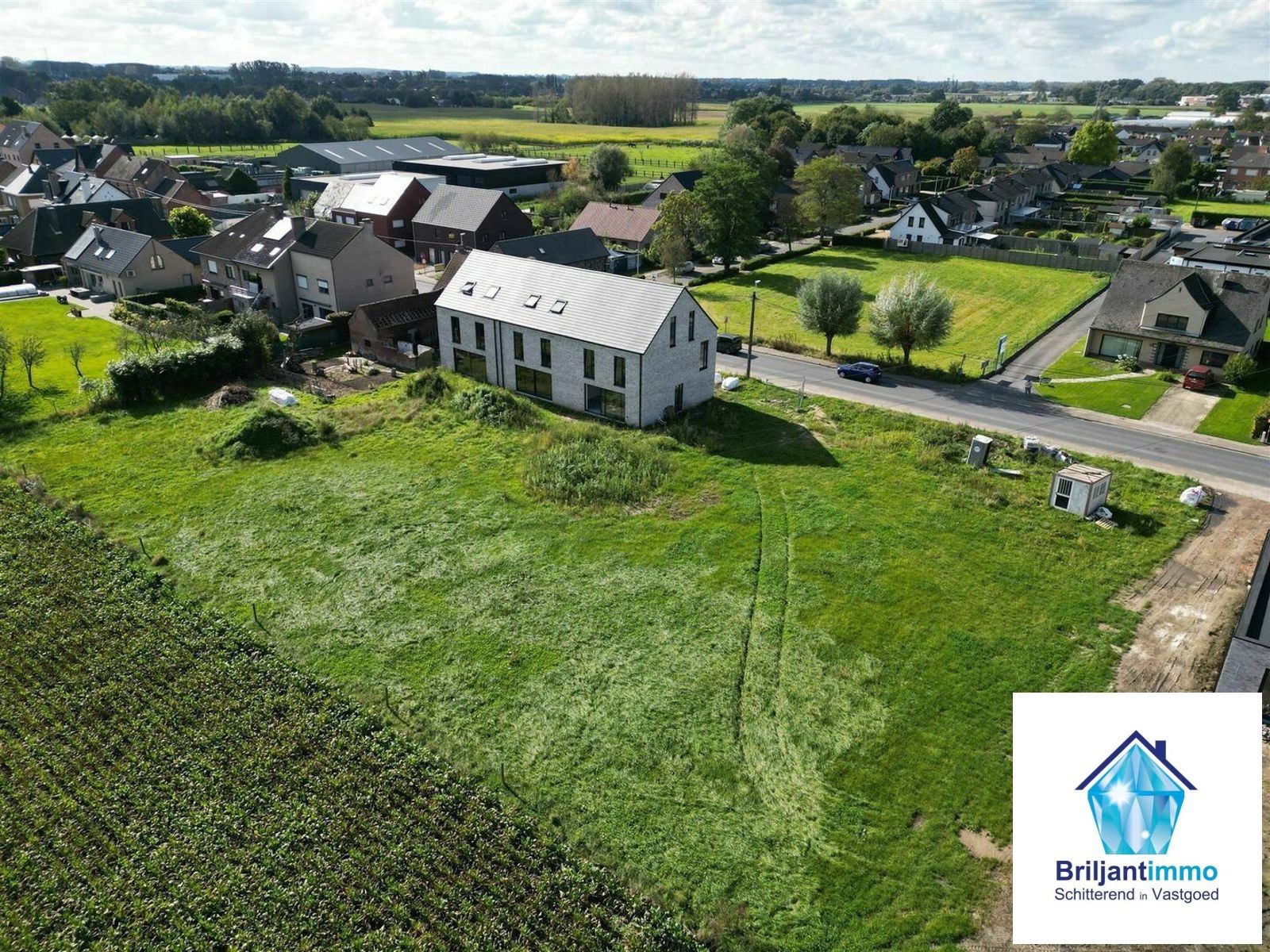 Tiijdelijk extra korting voor afgewerkte versie -10.000 euro foto {{pictureIndex}}