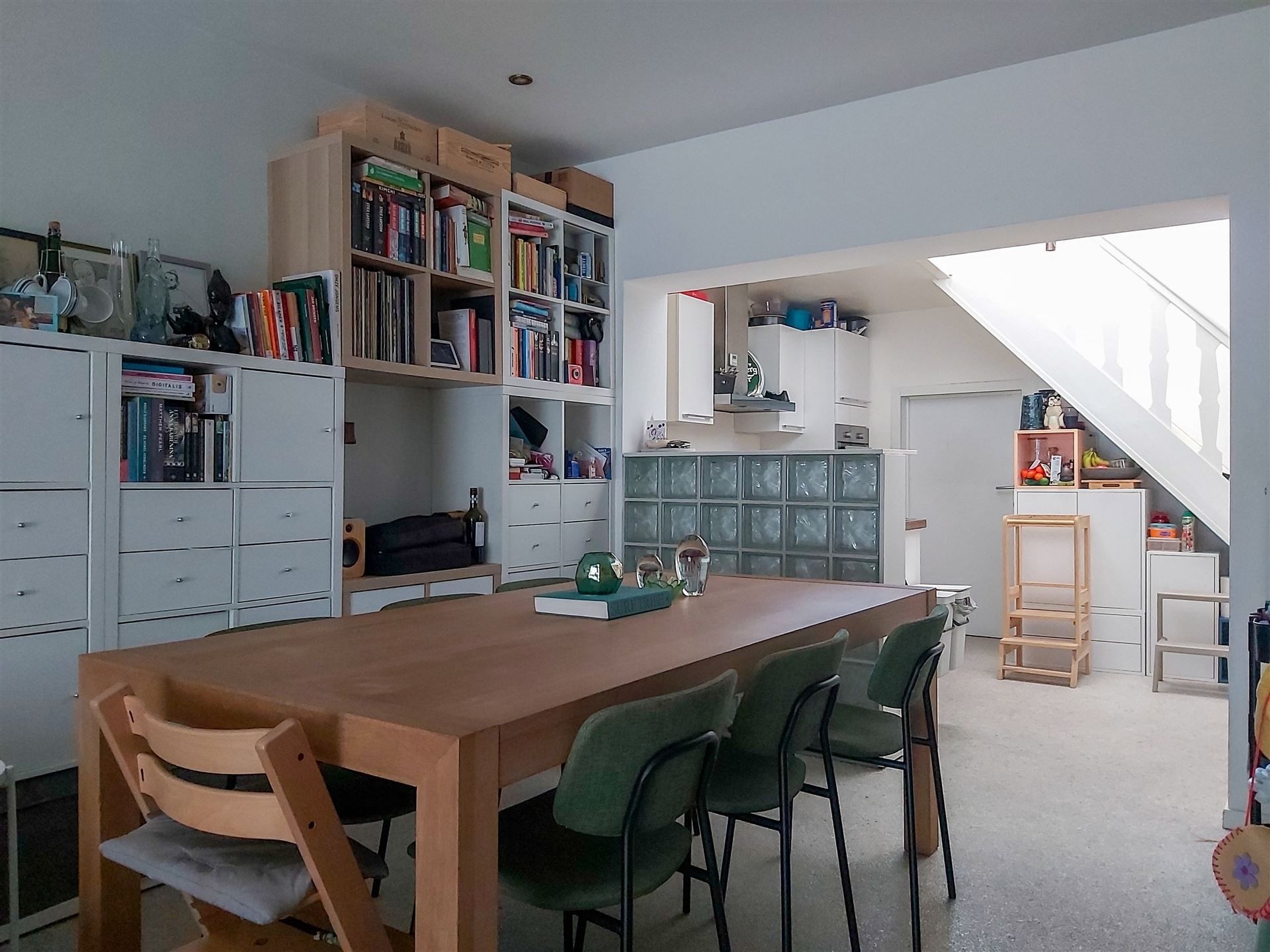 Instapklare woning met 2 slaapkamers (mogelijkheid tot uitbreiding!) en ruime garage in het rustige Kotem! foto 3
