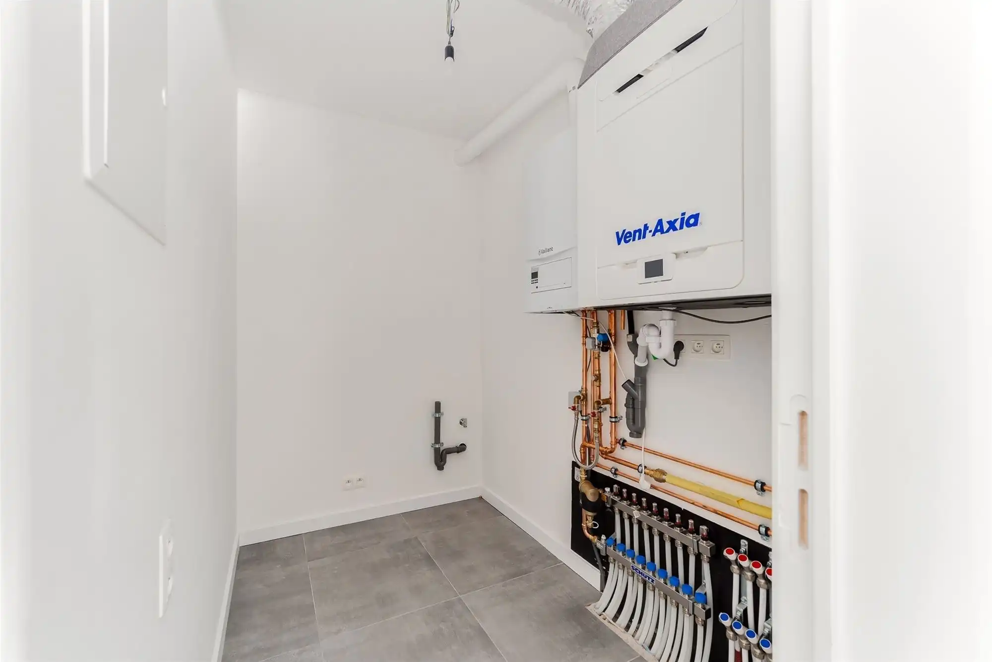 Nieuwbouw appartement 2 slpk met terras en P foto 6