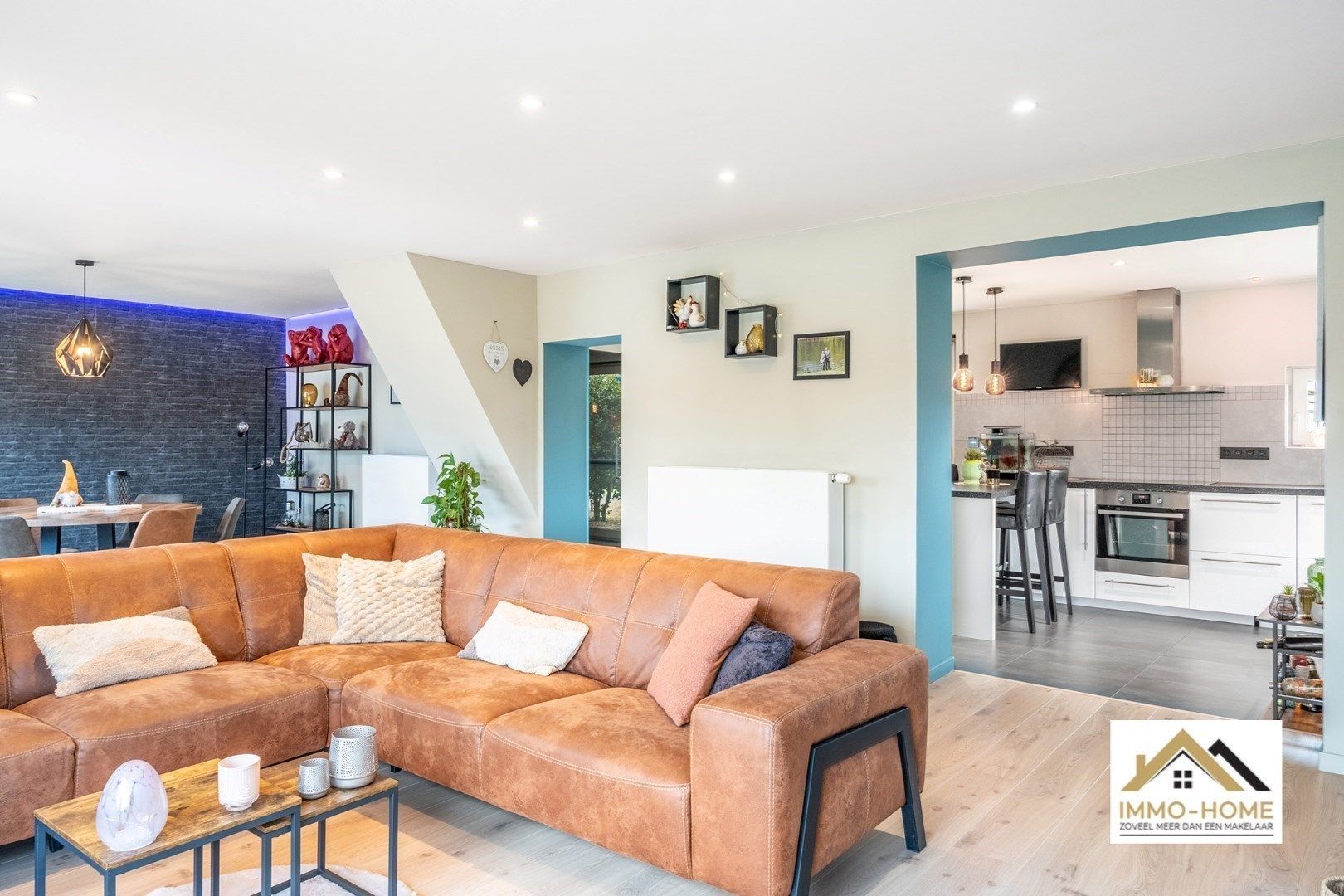 Ruime gerenoveerde woning met ruime grond!  foto 11