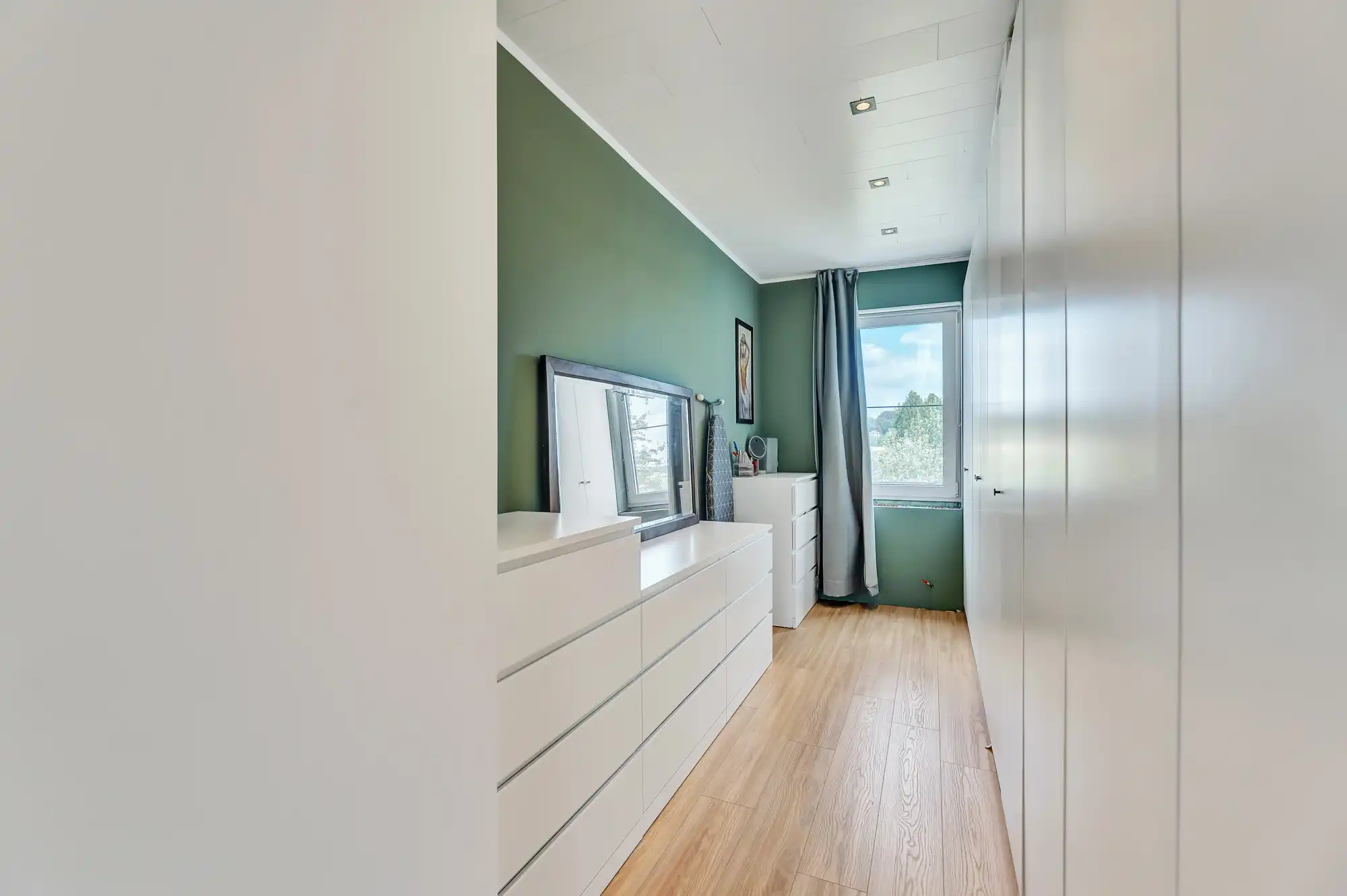 Gerenoveerde woning met 3 slaapkamers en tuin in Dilbeek foto 12