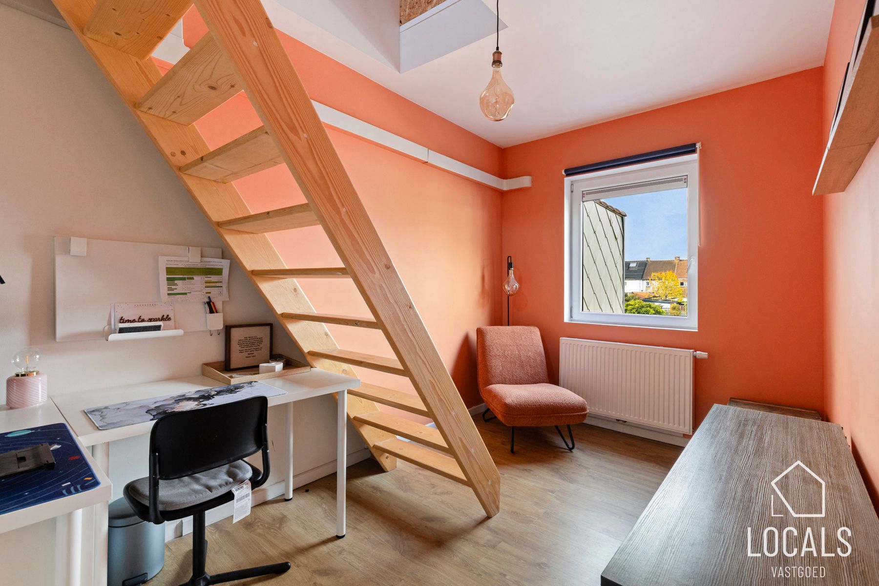 Comfortabele vernieuwde woning op centrale locatie  foto 17