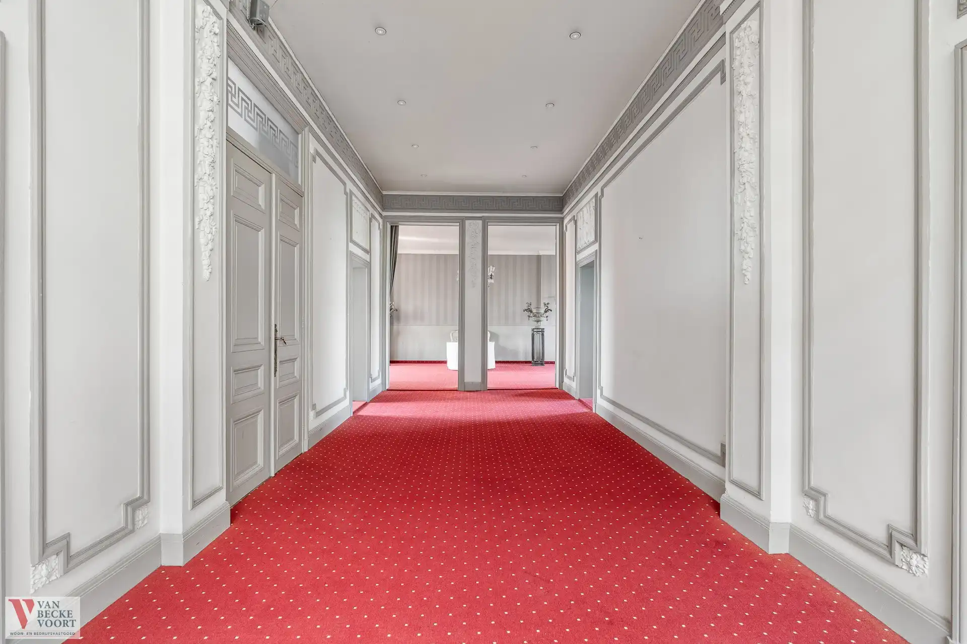 Imposant herenhuis met feestzaal foto 23