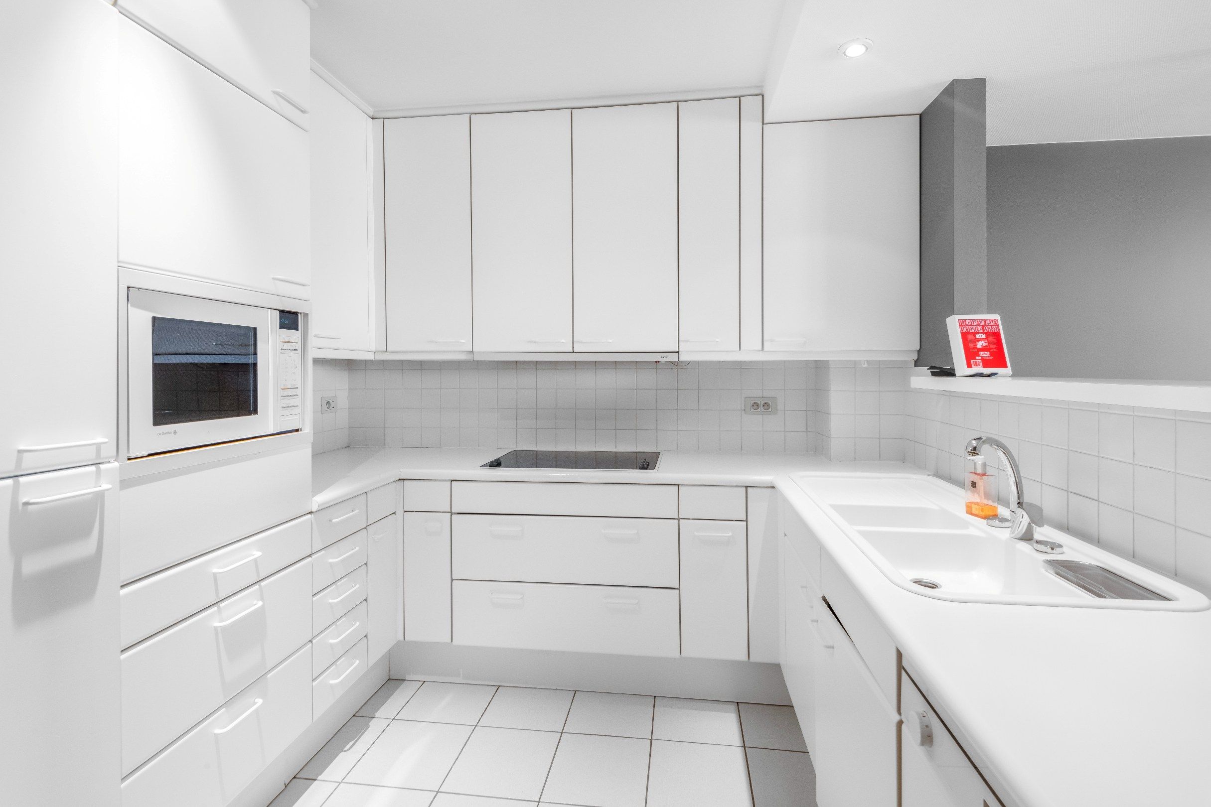 Zuid-west gericht appartement met open zicht over het Zegemeer. Inclusief garagebox en parkeerplaats GLV foto 9