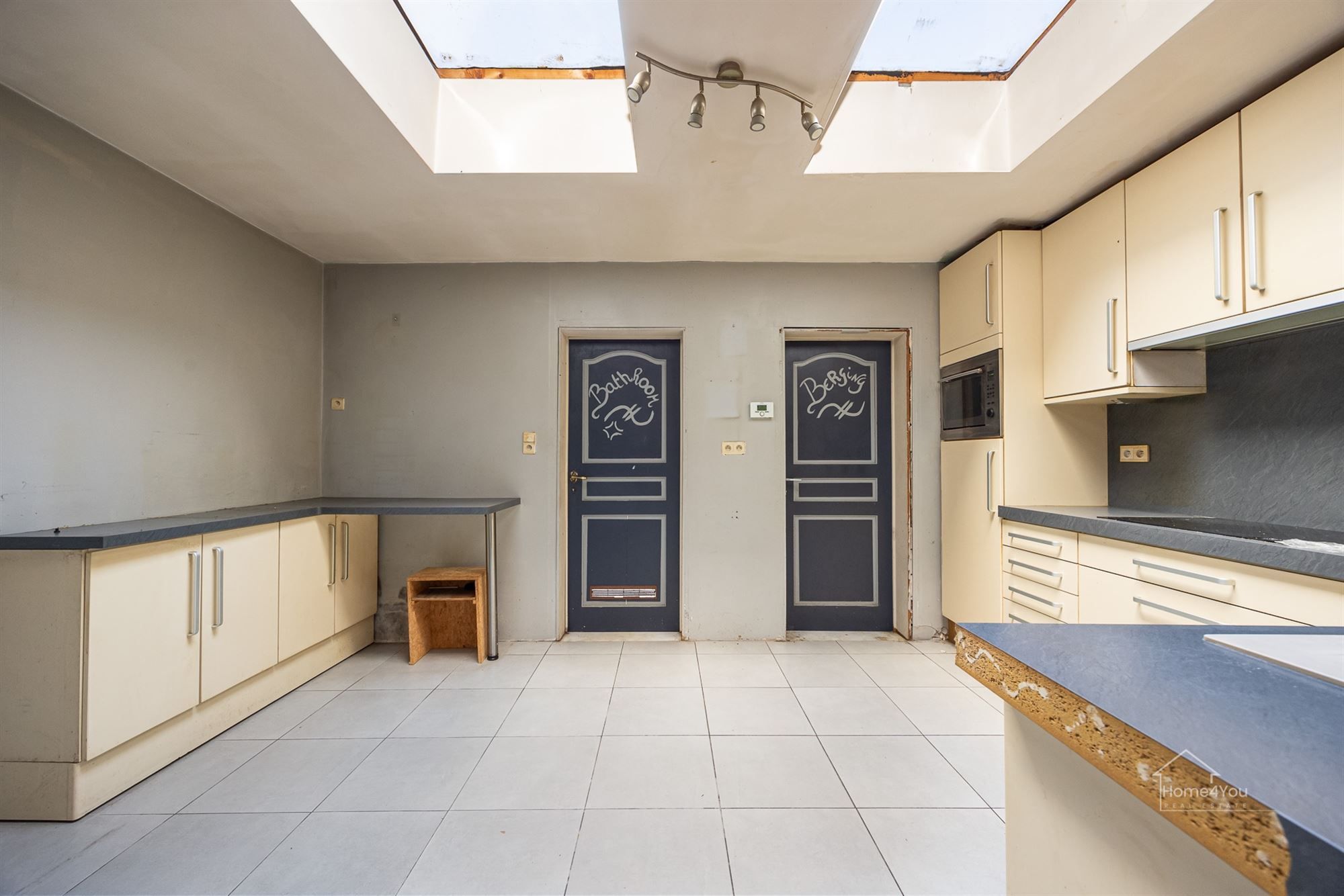 Op te frissen huis in Terhagen foto 4