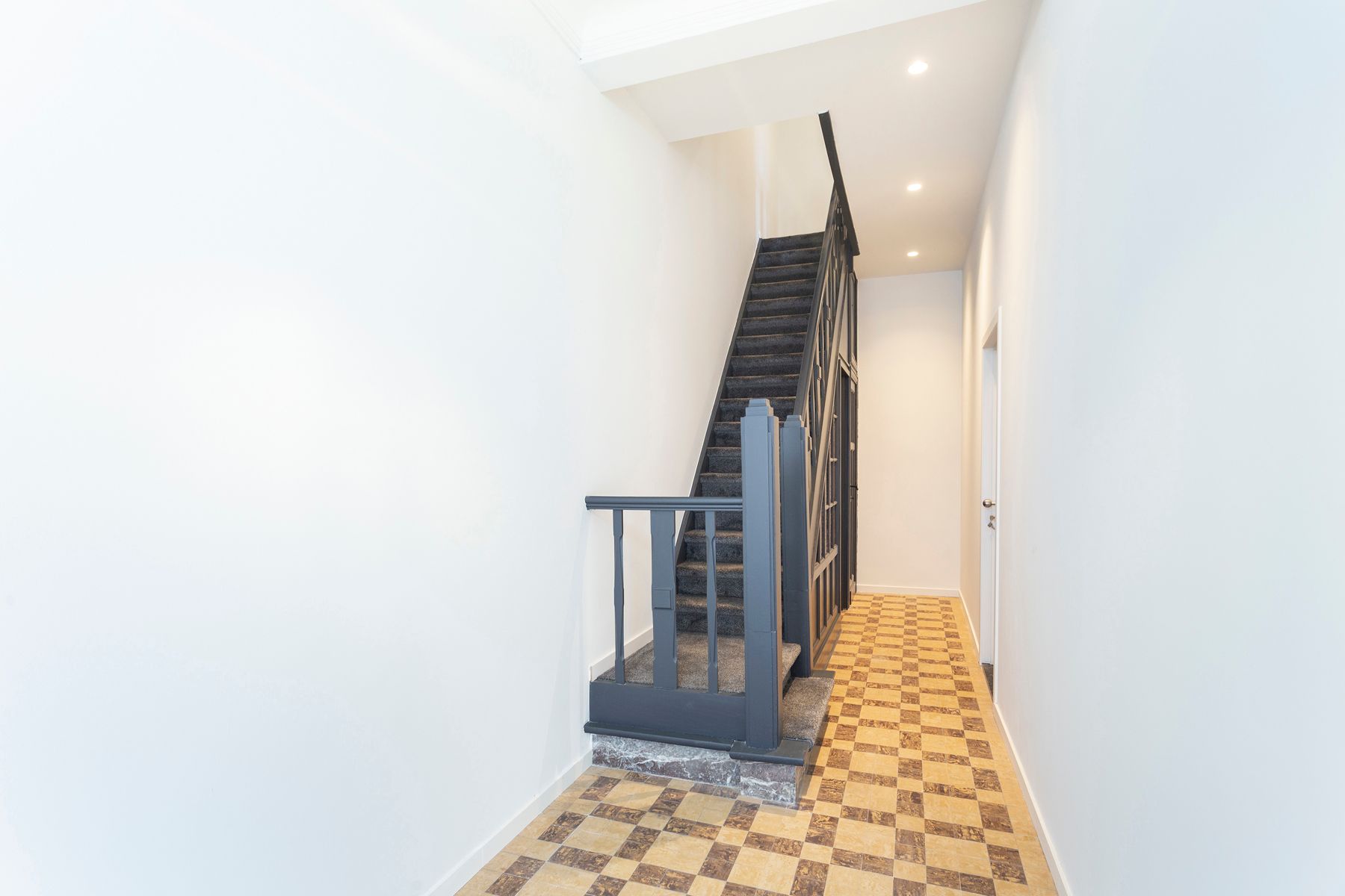 Gelijkvloers appartement met terras, volledig instapklaar foto 5