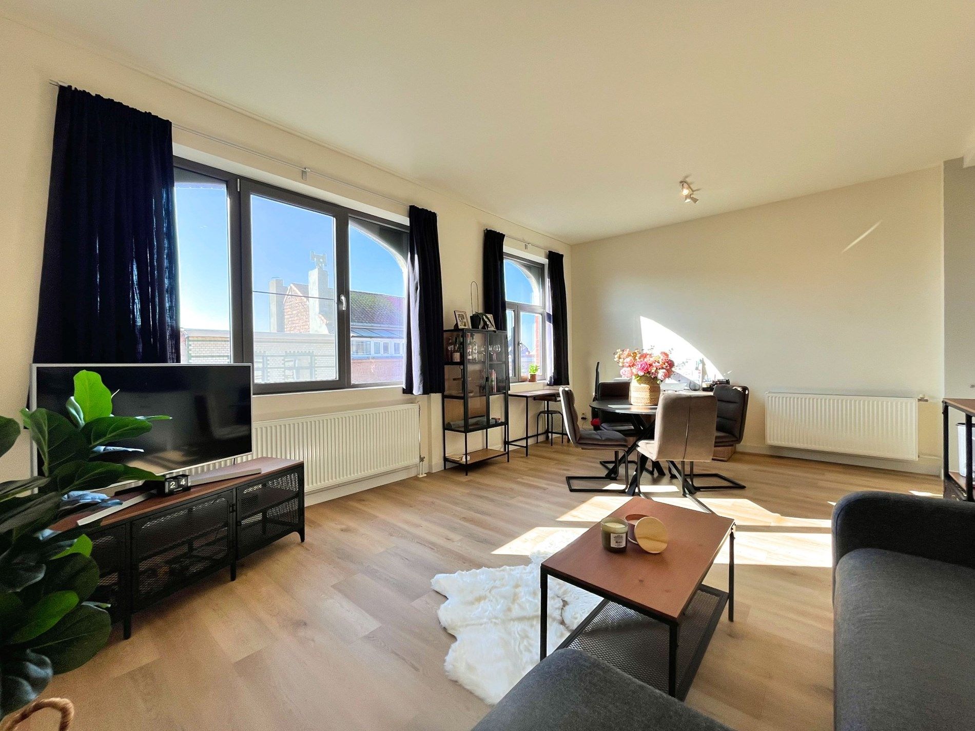 Vernieuwd appartement in een mooi gebouw te Blankenberge foto 3