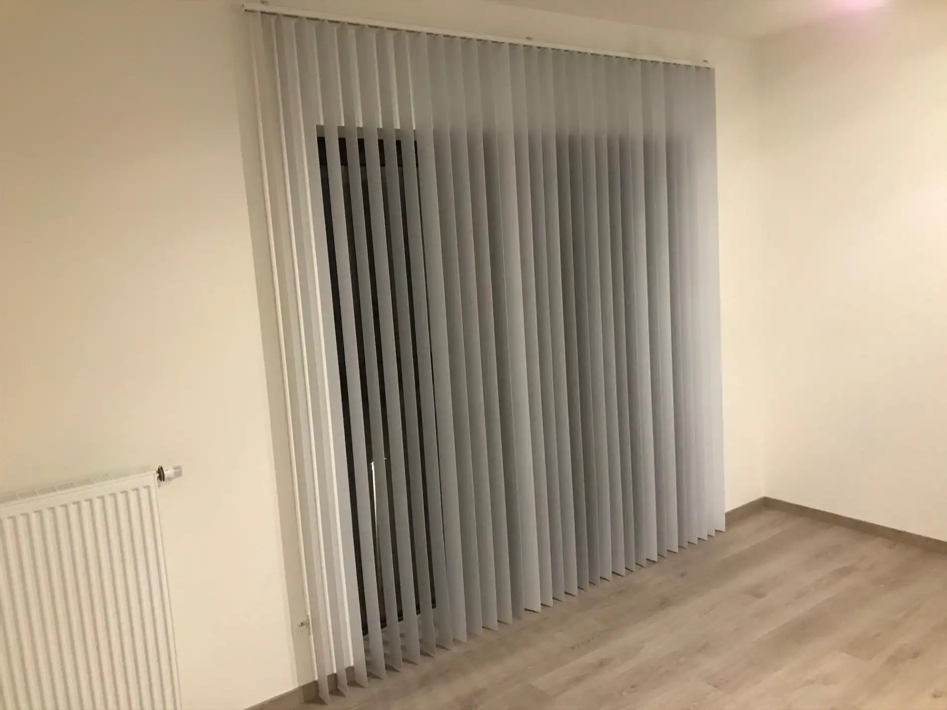 Hedendaags degelijk appartement met 2 slaapkamers in residentiële woonwijk Heuveldal. Garage inbegrepen in de huurprijs ! foto 20