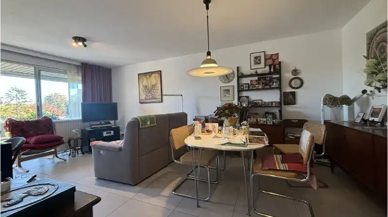 Gerenoveerde SERVICEFLAT met TERRAS en STANDPLAATS te koop in Assebroek Brugge foto 4