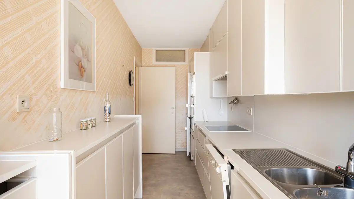Appartement met veel potentieel: zon, zeezicht en rust foto 27
