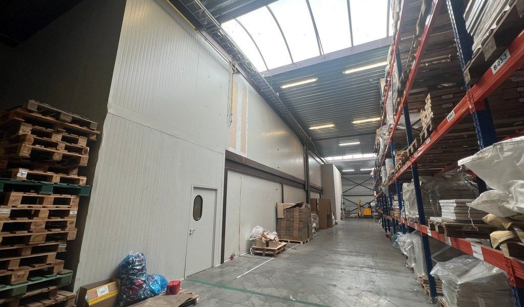 Bedrijfsgebouw met laadkade te koop in Zottegem foto 10