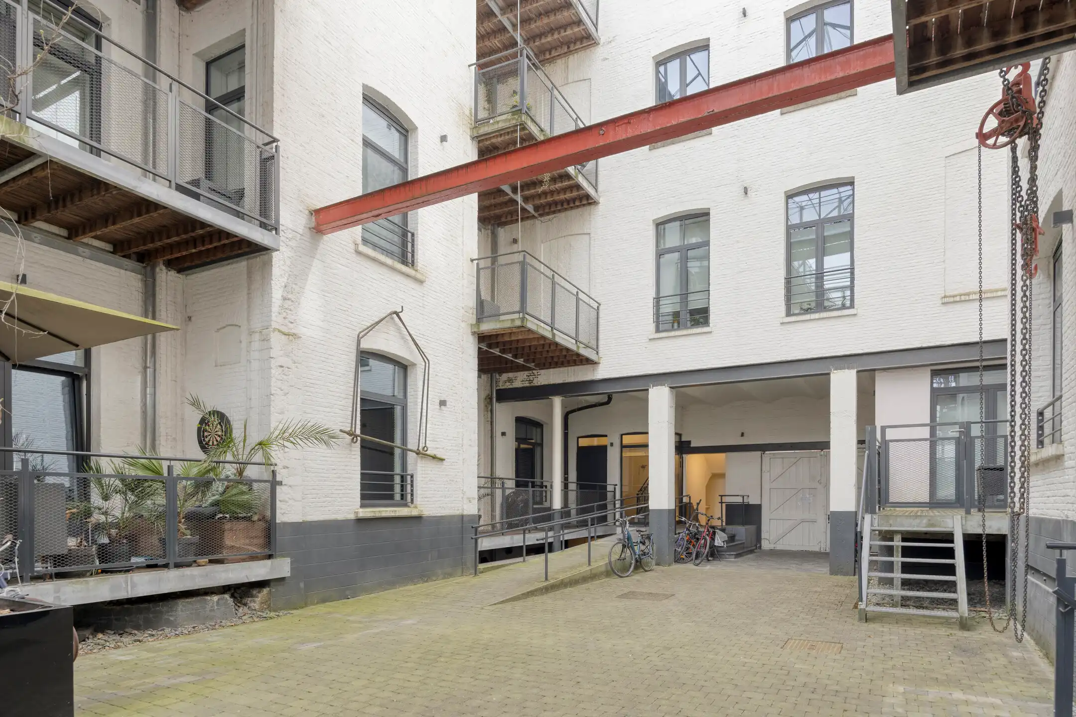 Lichtrijke loft in de historische Kantfabriek Vilvoorde foto 16