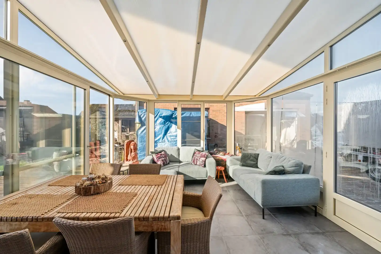 Instapklare woning met 4 slaapkamers, garage en tuin in Sint-Eloois-Winkel (Ledegem) foto 7