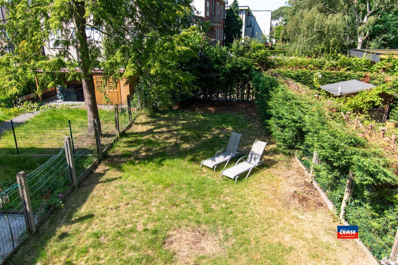 Bel-étage met drie slaapkamers en tuin foto 19