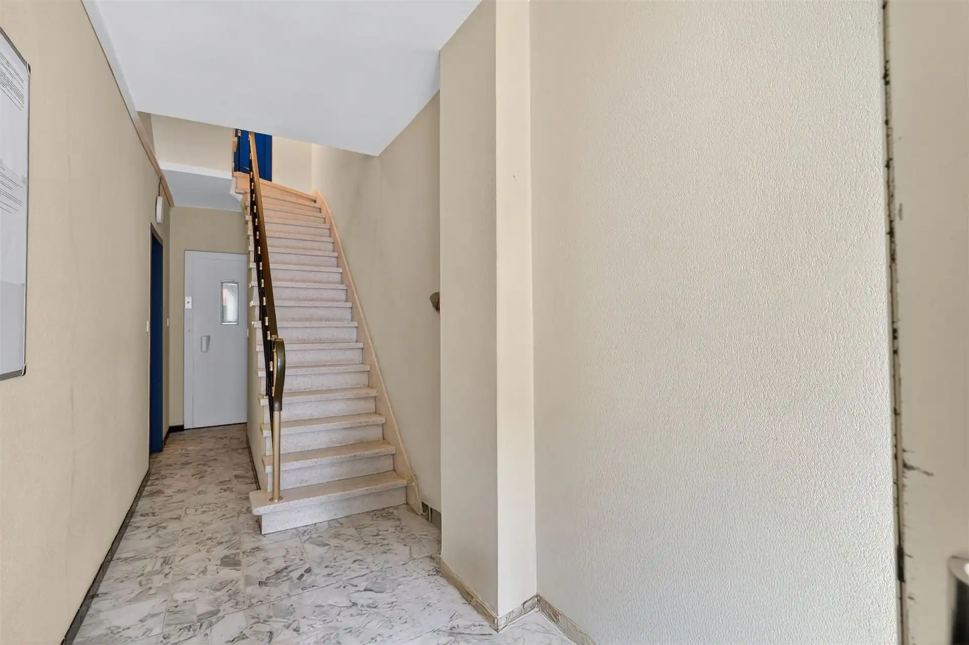 GERENOVEERD / RUGZIJDE ZEEDIJK foto 24