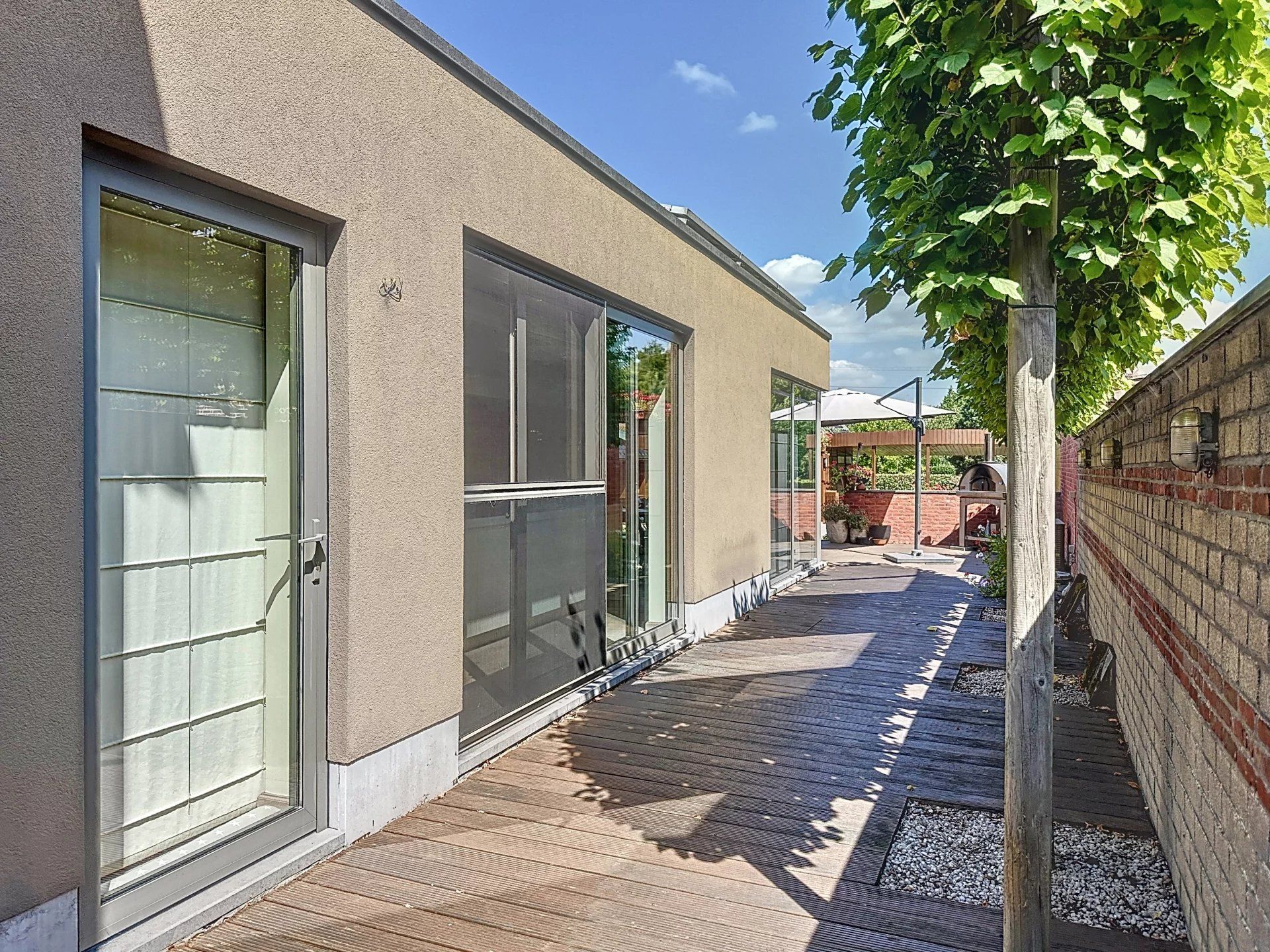 Moderne instapklare woning met 3 slaapkamers op mooi perceel foto 24