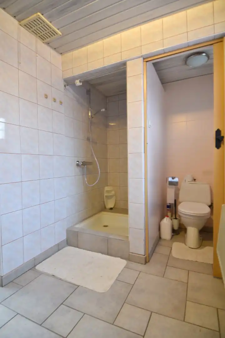 Stadswoning met 2 slaapkamers en zonnige stadstuin te Kortrijk foto 8