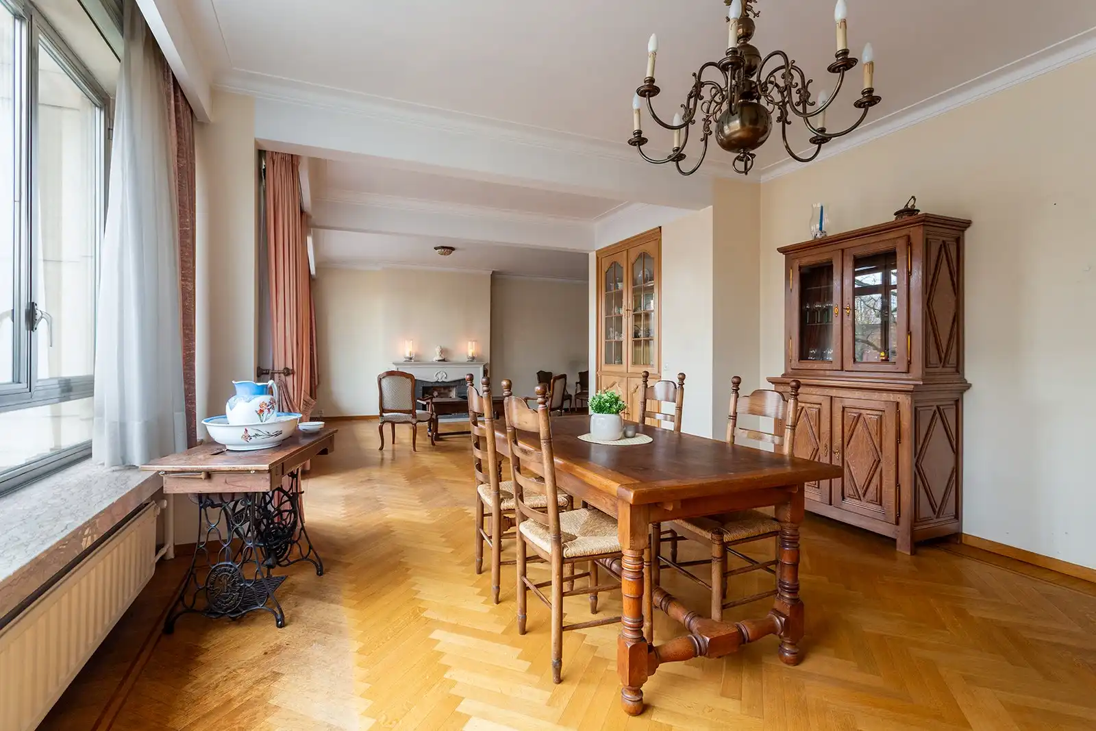 Veel ruimte, licht en mogelijkheden foto 3