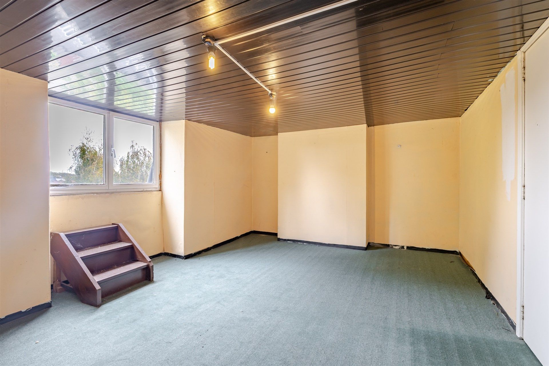 Ruime stadswoning met 4 slaapkamers en tuin foto 13
