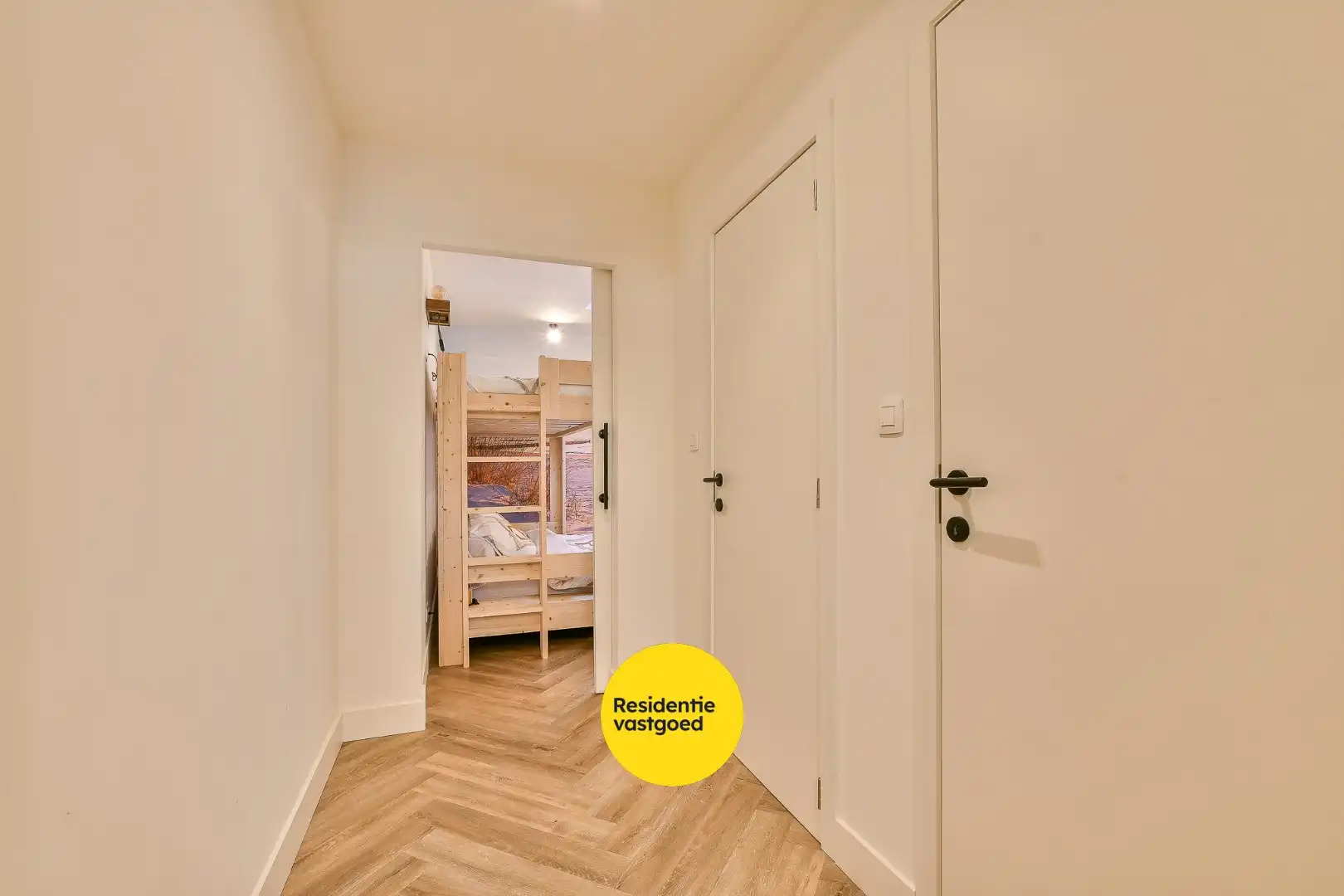 Volledig vernieuwd appartement te koop - achterkant zeedijk Wenduine! foto 16