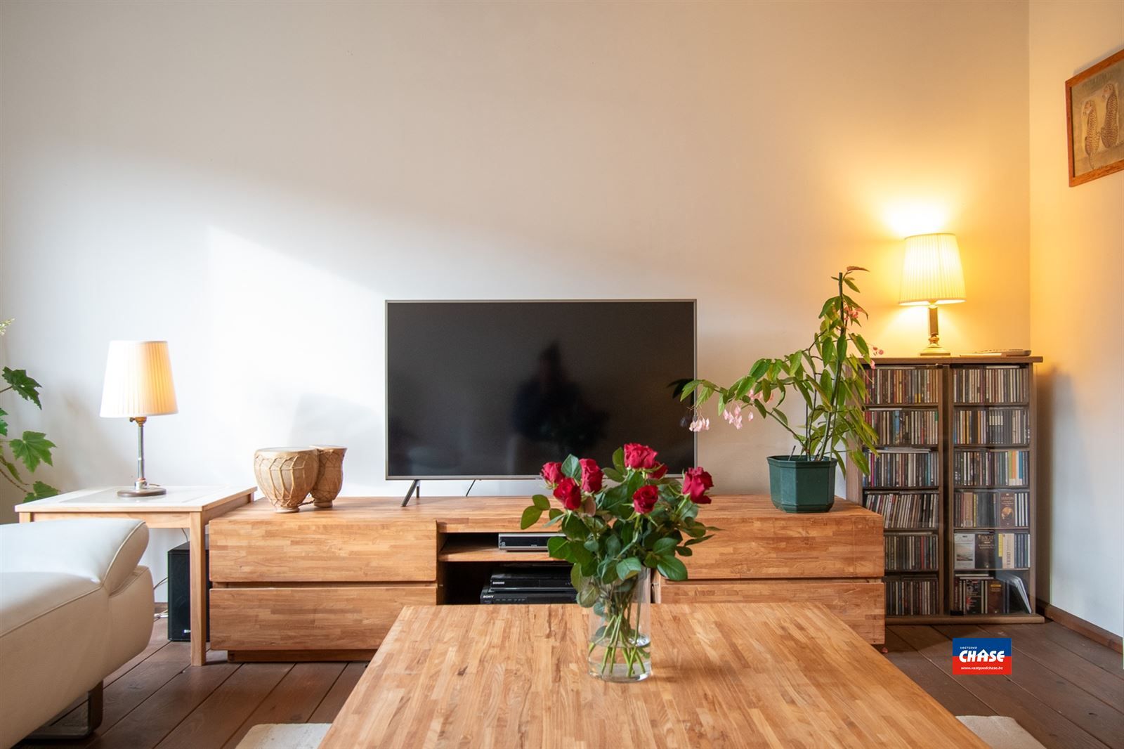 Rijwoning met drie slaapkamers en tuin foto 6