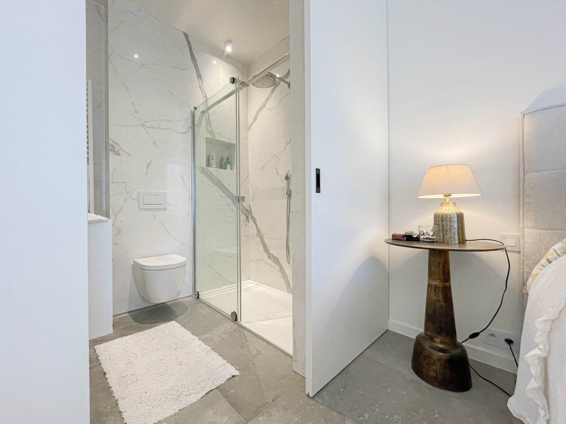 Subliem, luxueus tuinappartement met dubbele garage, rustig gelegen in een standingvolle residentie. foto 18