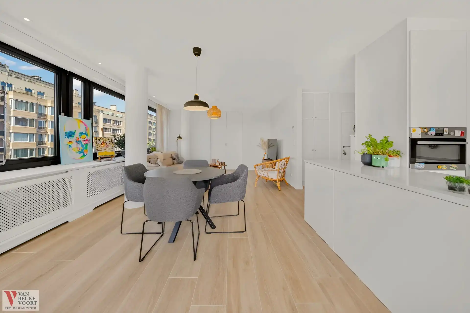 Wonen aan het park: stijlvol gerenoveerd appartement met uitzonderlijk uitzicht foto 6