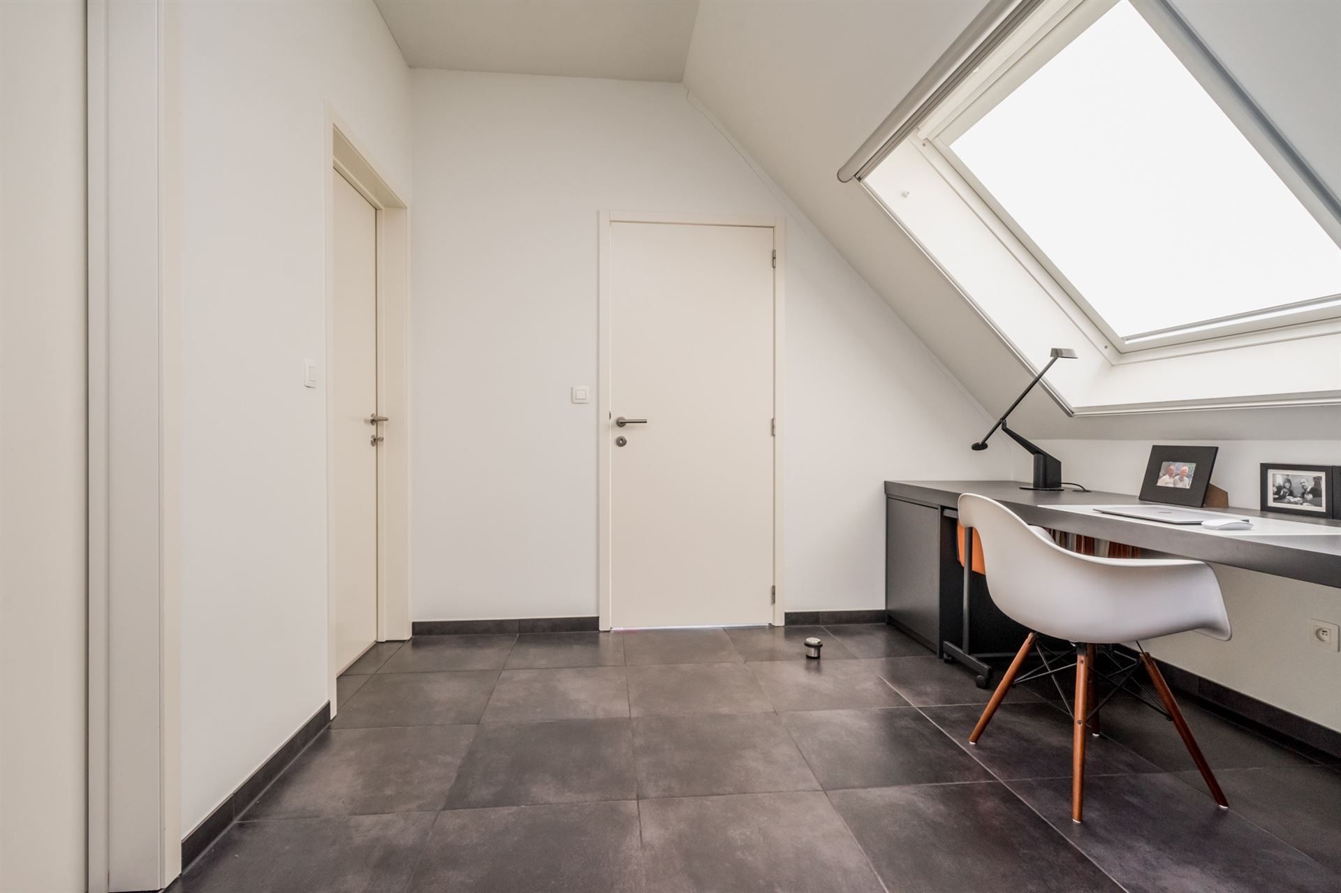 Uitzonderlijk duplex appartement met 2 slaapkamers en zonneterras. foto 16