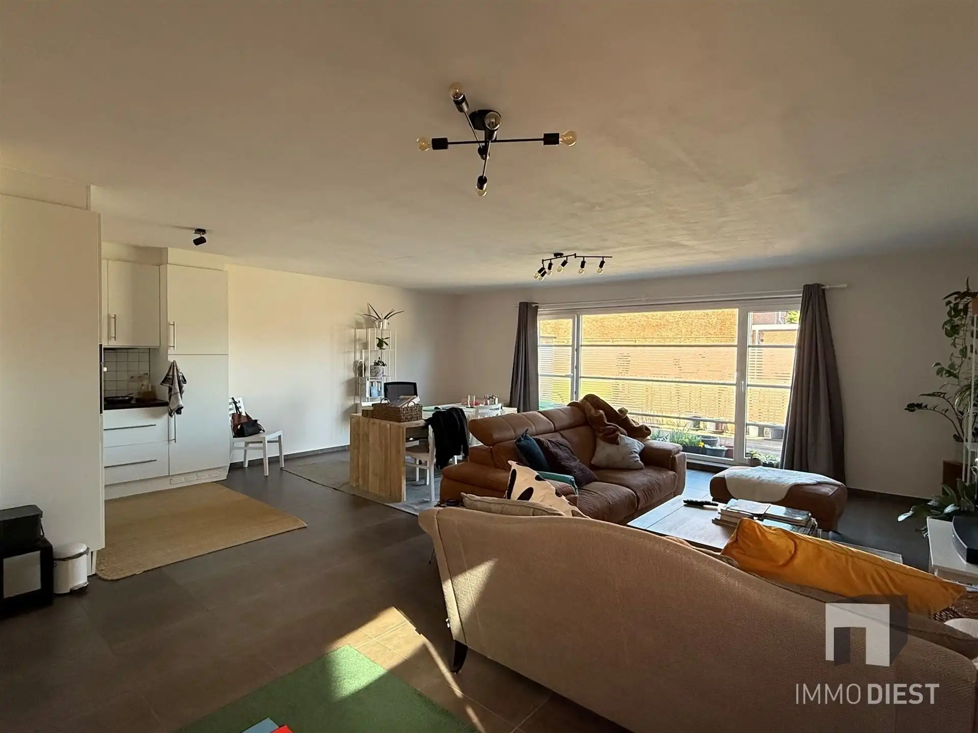 Gelijkvloers appartement met 2 slaapkamers en ruim terras foto 4