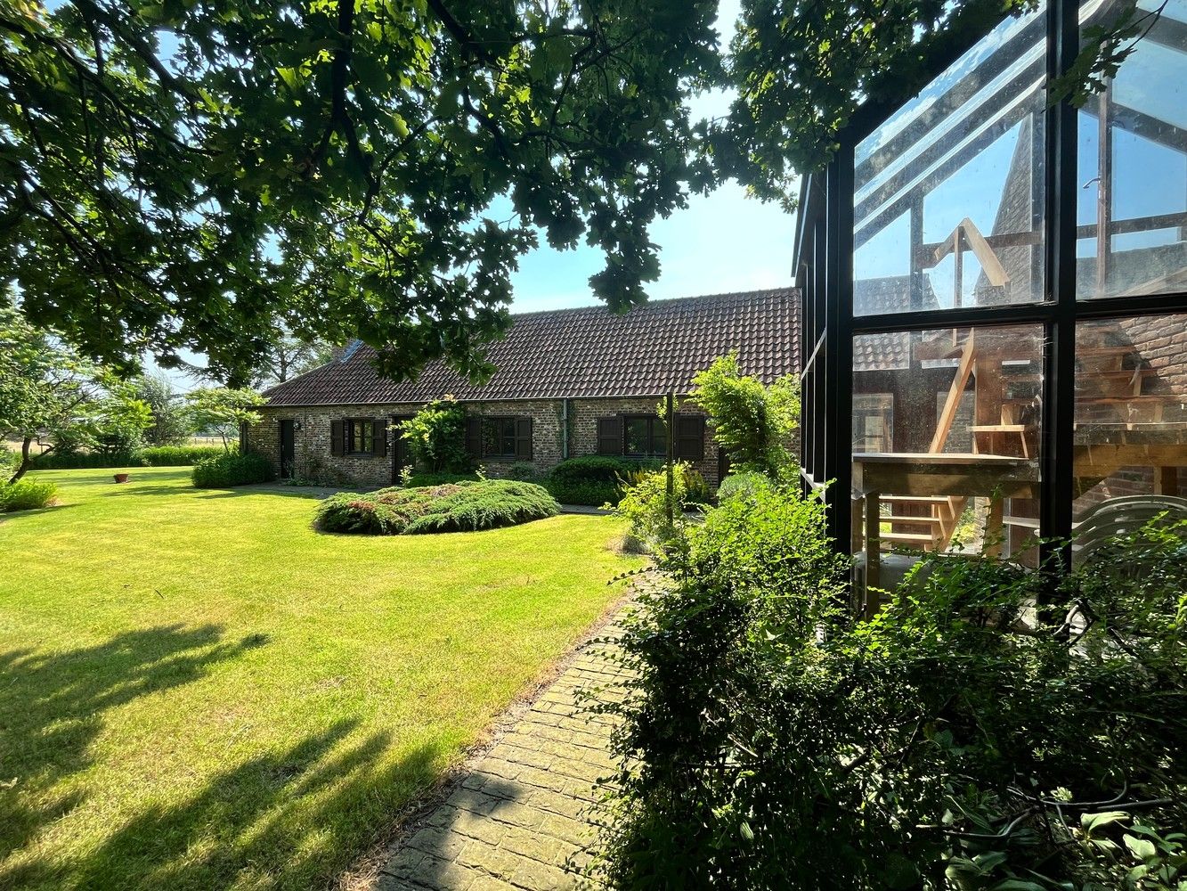 Betoverend Landhuis met 5 Slaapkamers in Meulebeke te koop foto 3