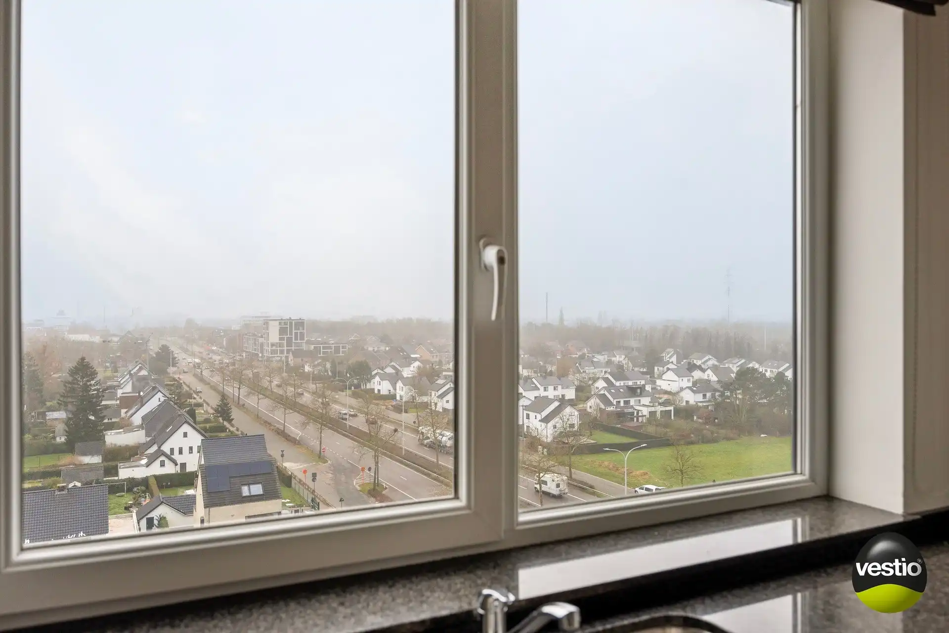 Riant appartement met panoramisch uitzicht, 2 slaapkamers en uitzonderlijk groot terras. foto 19