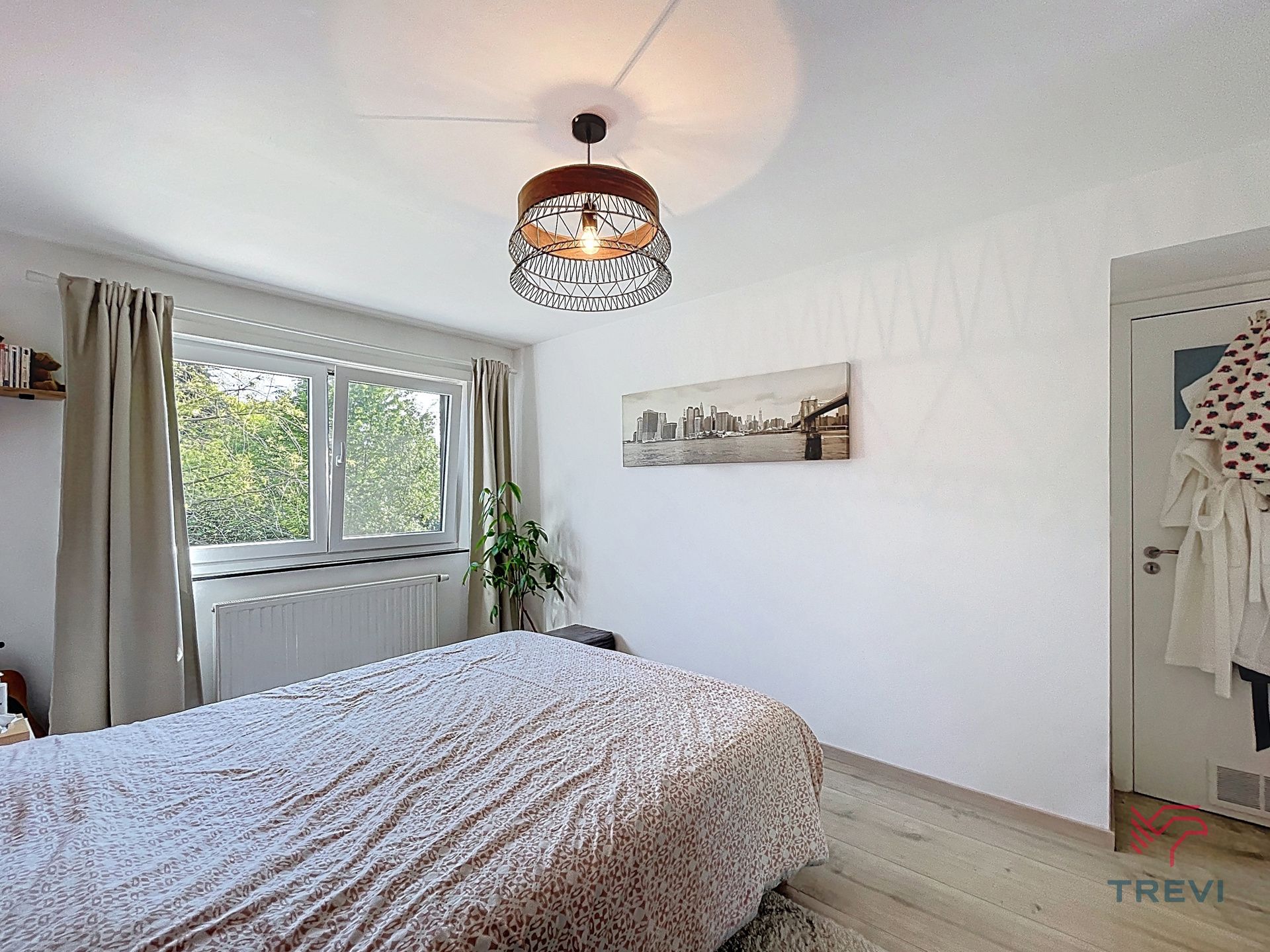 Aantrekkelijk huis met 3 slaapkamers en tuin  foto 15
